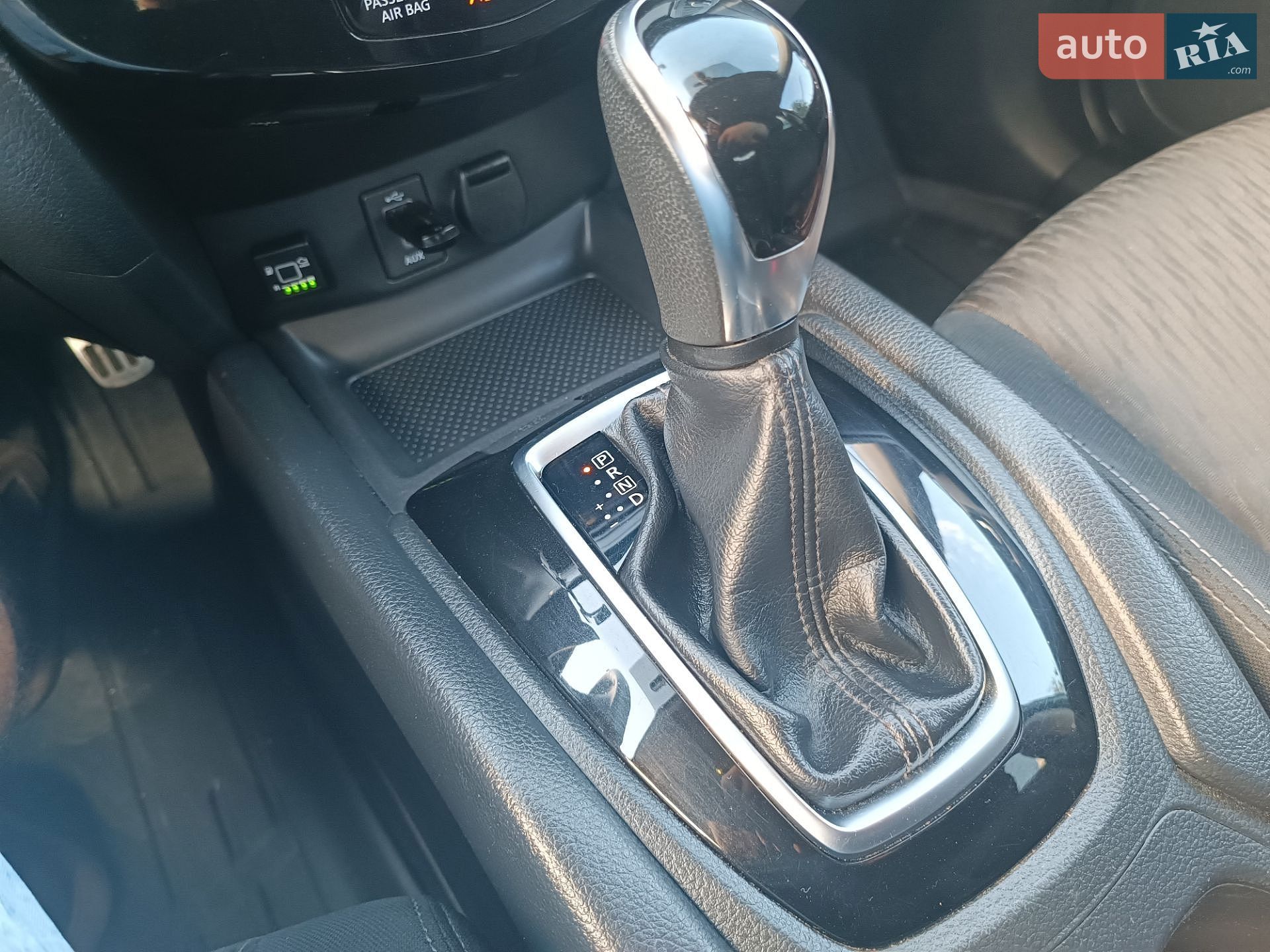 Nissan Rogue 2017 VIN KNMAT2MV2HP613866 фото оголошення 13 з 20