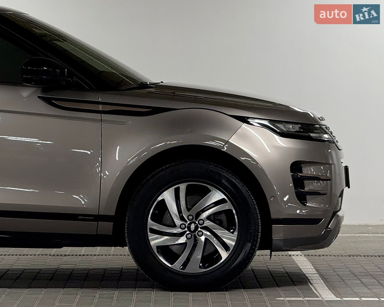Land Rover Range Rover Evoque 2020 VIN SALZA2BN7MH122265 фото оголошення 13 з 43