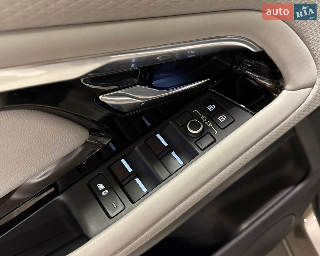 Land Rover Range Rover Evoque 2020 VIN SALZA2BN7MH122265 фото оголошення 28 з 43