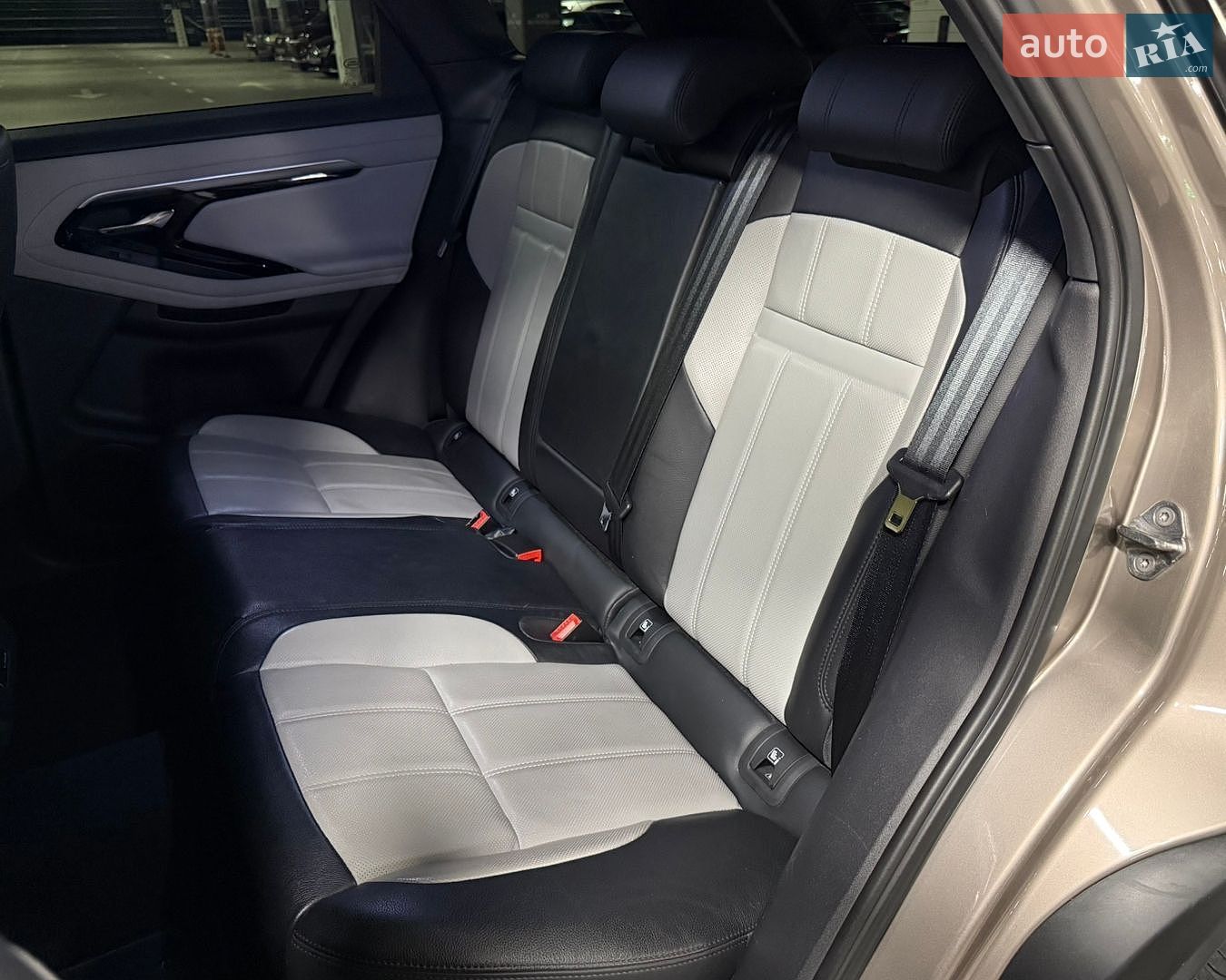 Land Rover Range Rover Evoque 2020 VIN SALZA2BN7MH122265 фото оголошення 35 з 43