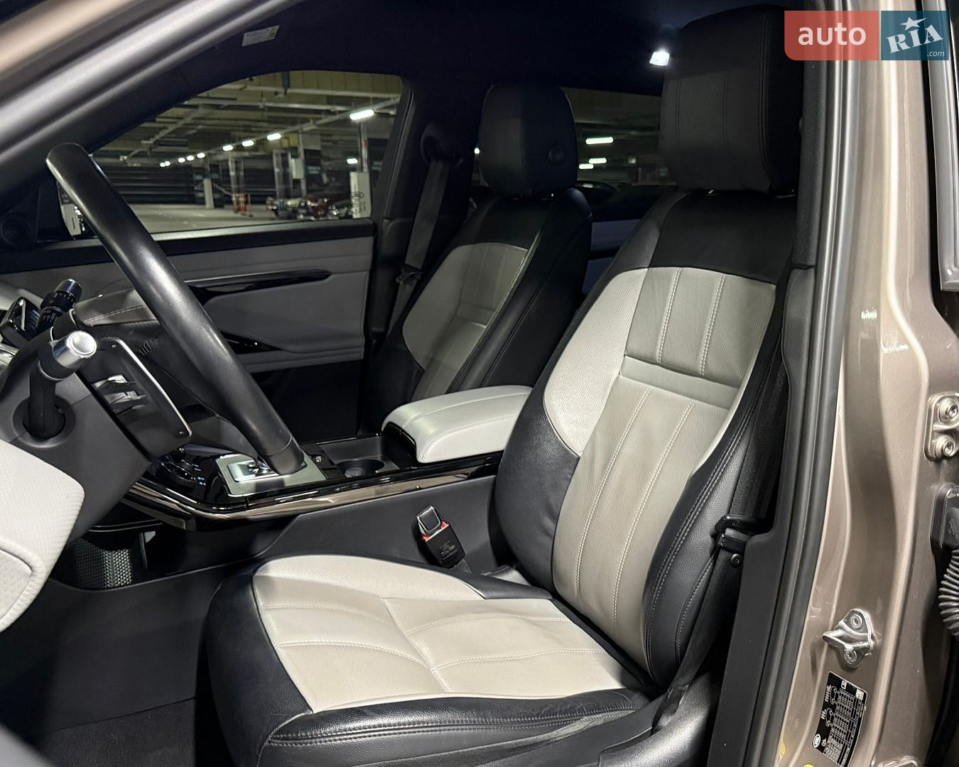Land Rover Range Rover Evoque 2020 VIN SALZA2BN7MH122265 фото оголошення 30 з 43