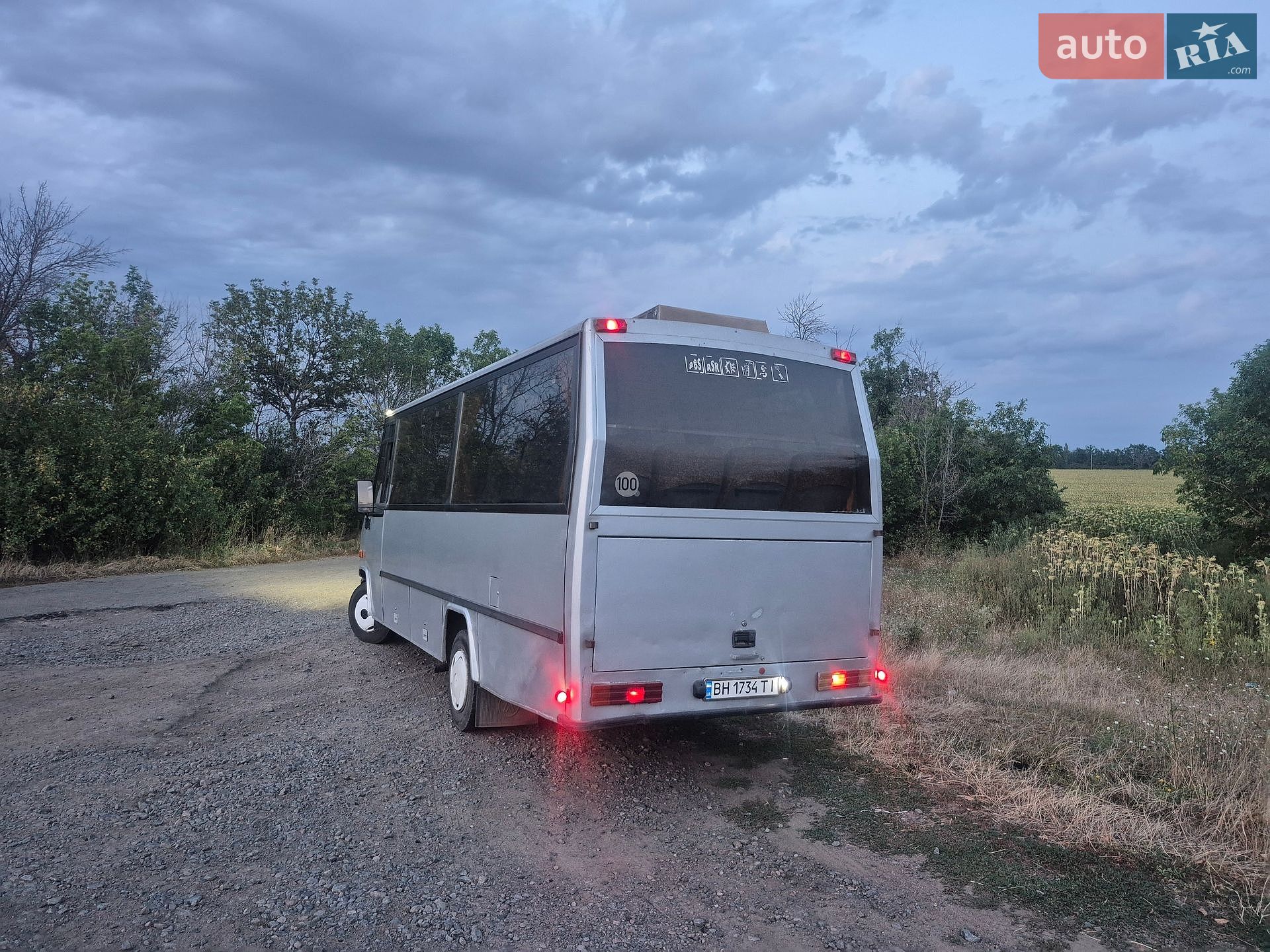 Mercedes-Benz T2 1989 VIN WDB67031310932380 фото оголошення 4 з 5