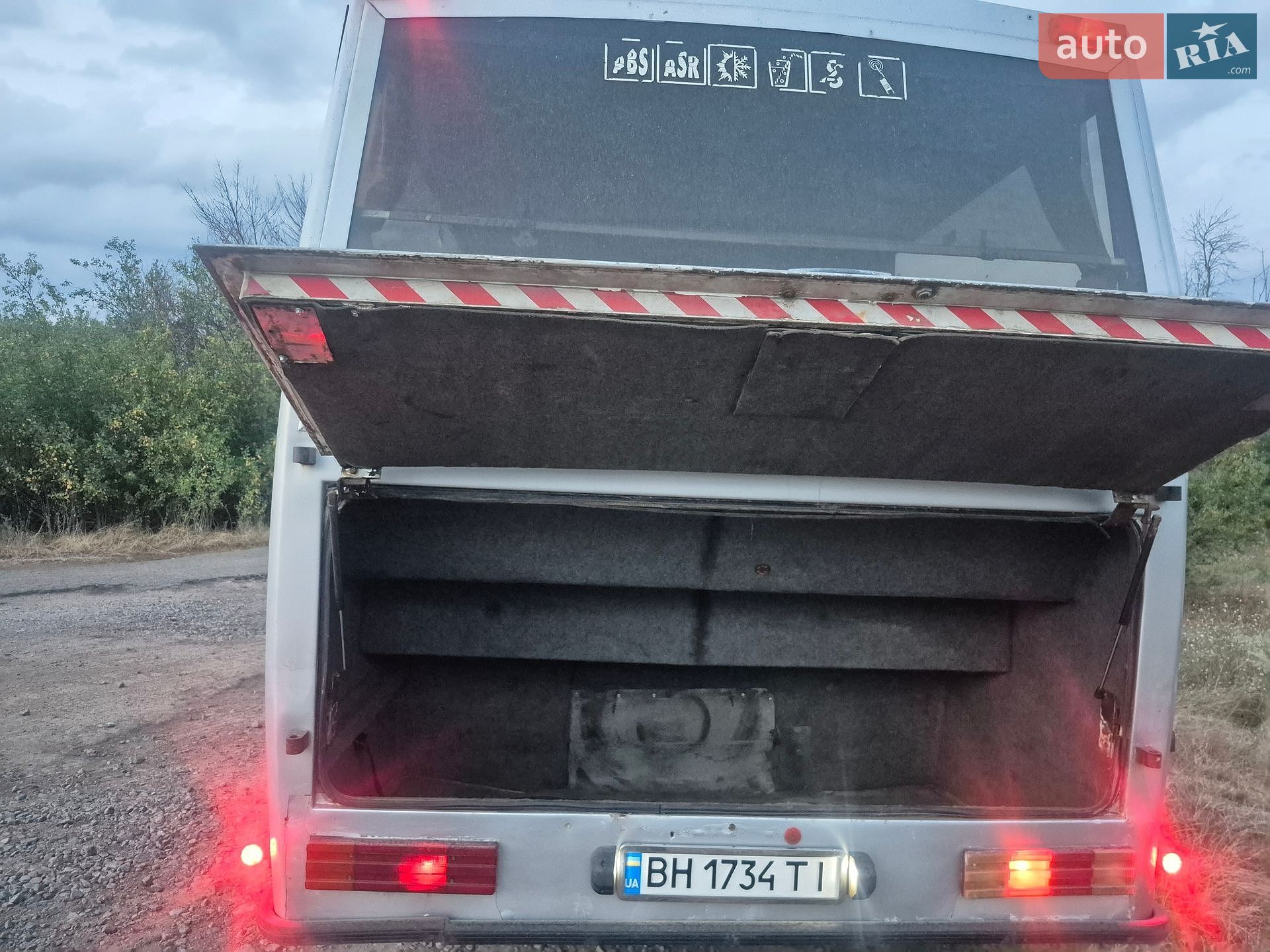 Mercedes-Benz T2 1989 VIN WDB67031310932380 фото оголошення 5 з 5