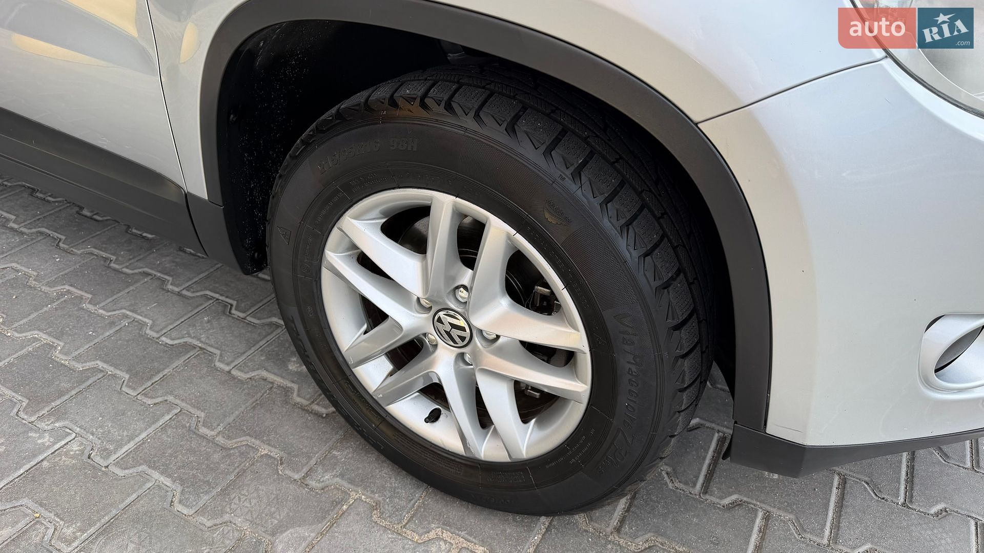 Volkswagen Tiguan 2007 VIN WVGZZZ5NZ8W015415 фото оголошення 4 з 24