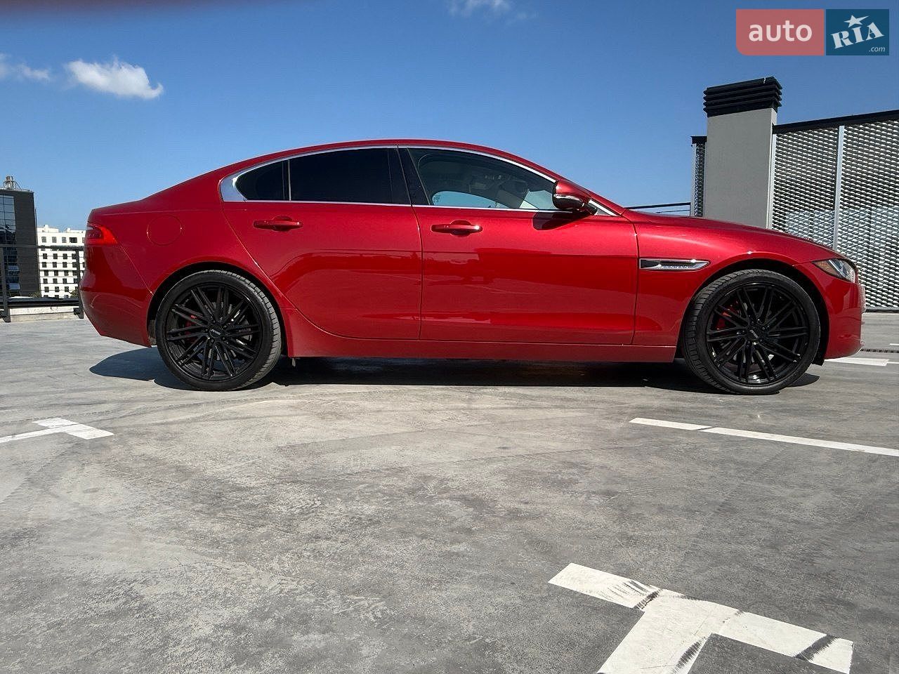 Jaguar XE 2018 VIN SAJAJ4FXXKCP49498 фото оголошення 7 з 36