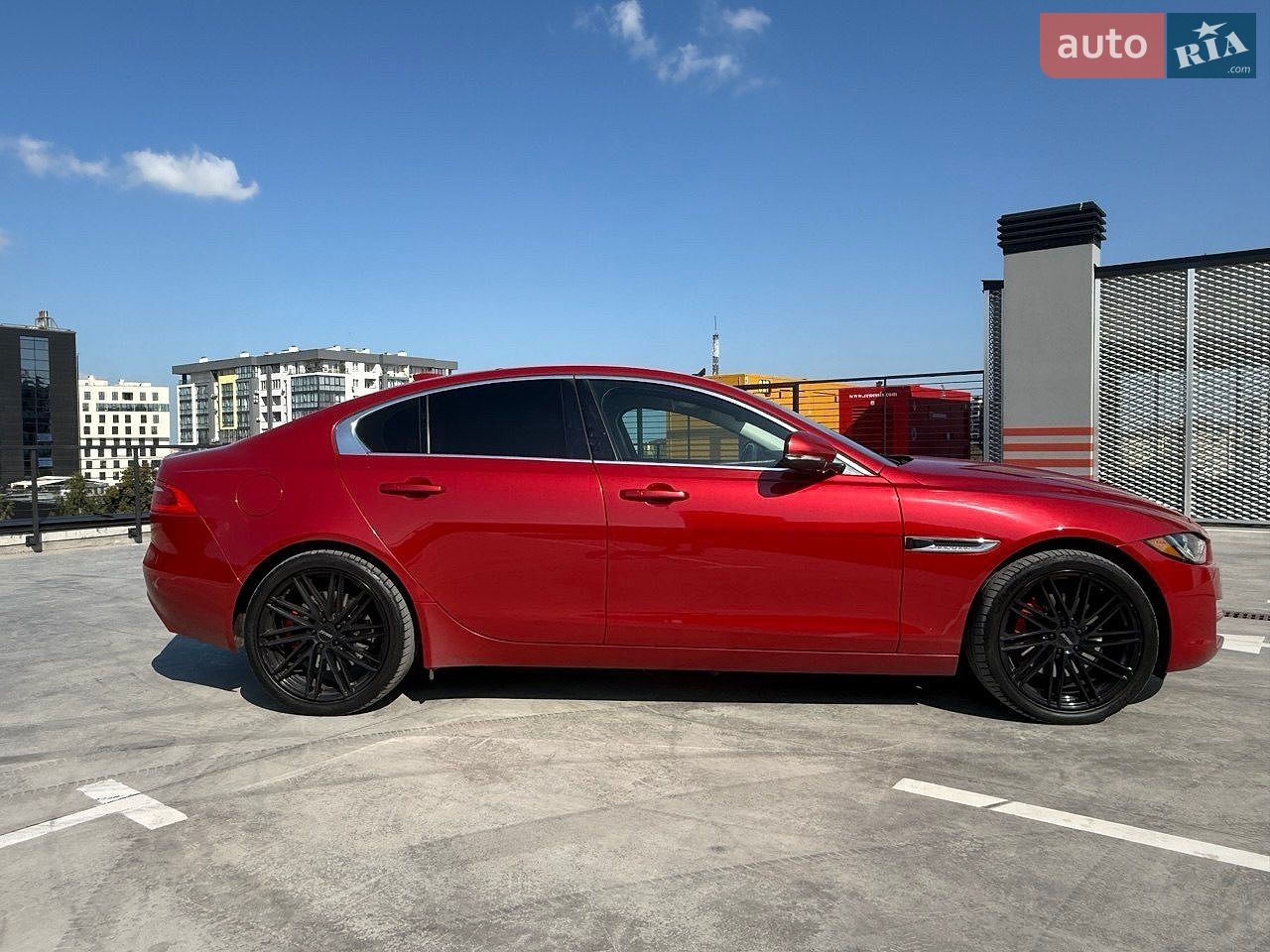 Jaguar XE 2018 VIN SAJAJ4FXXKCP49498 фото оголошення 10 з 36