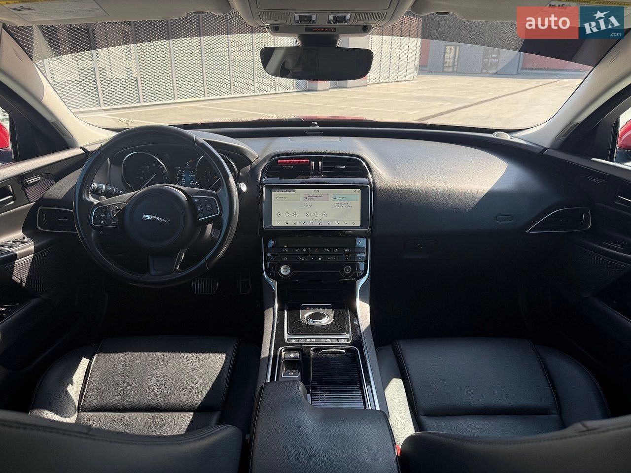 Jaguar XE 2018 VIN SAJAJ4FXXKCP49498 фото оголошення 24 з 36