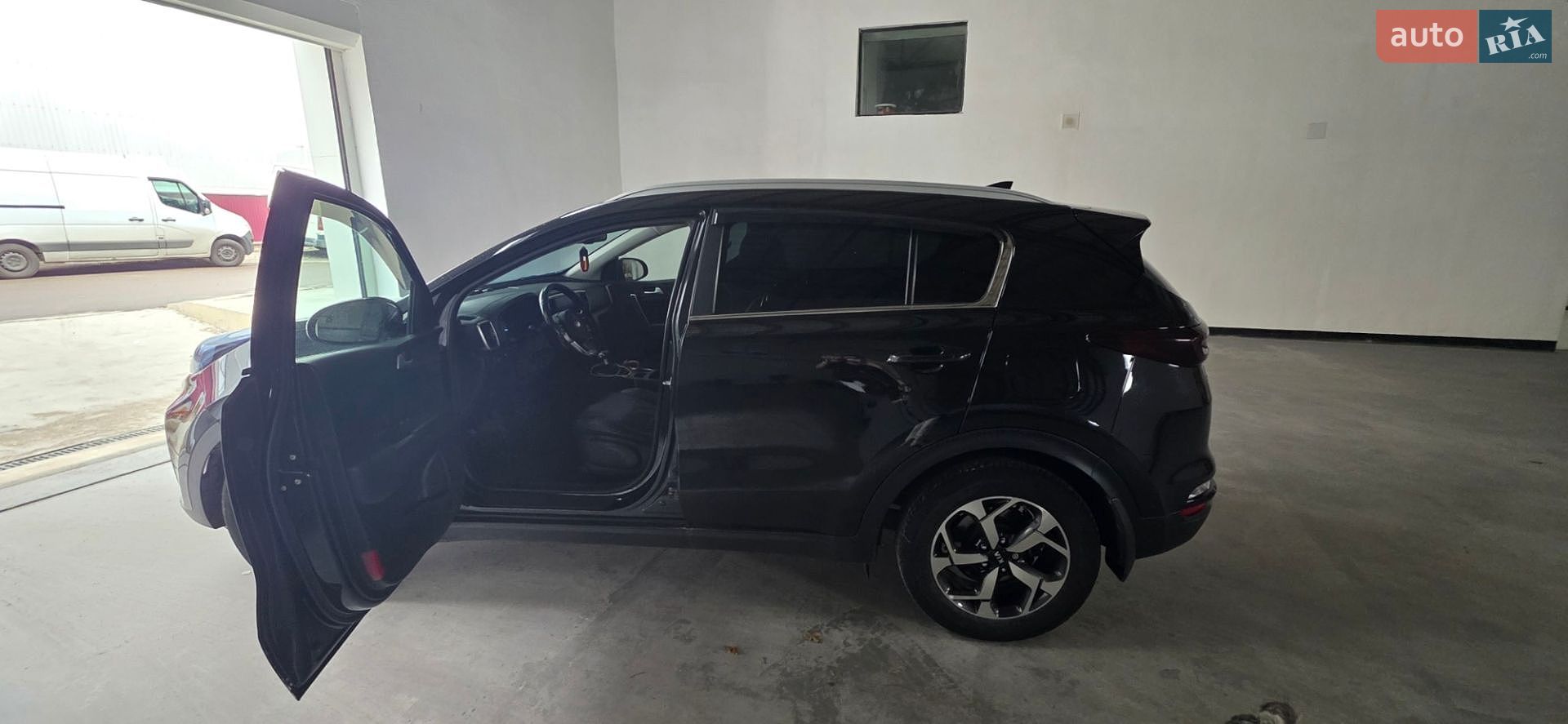Kia Sportage 2020 VIN U5YPG812GML982012 фото оголошення 2 з 7