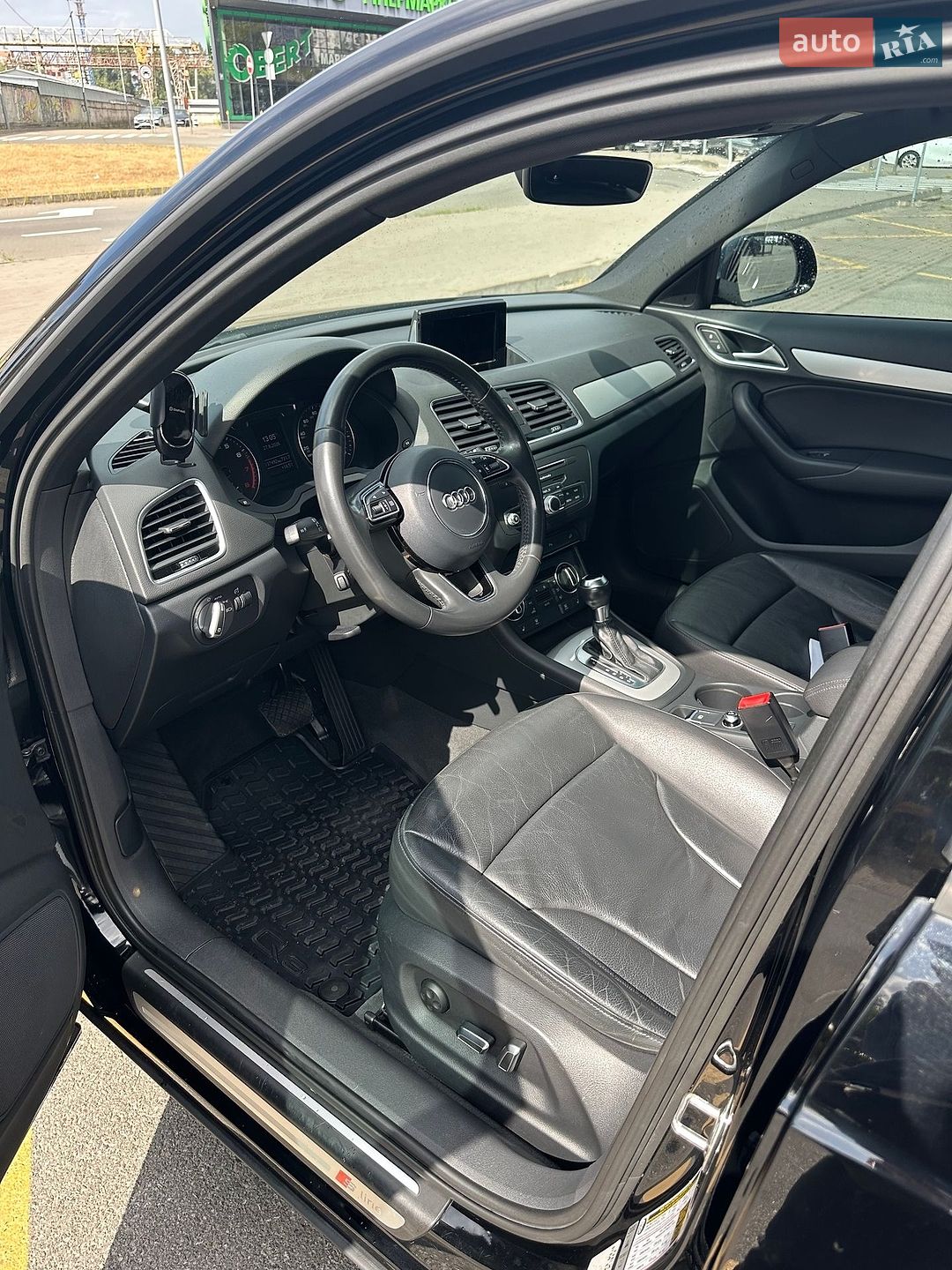 Audi Q3 2017 VIN WA1BCCFS4JR018776 фото оголошення 3 з 15