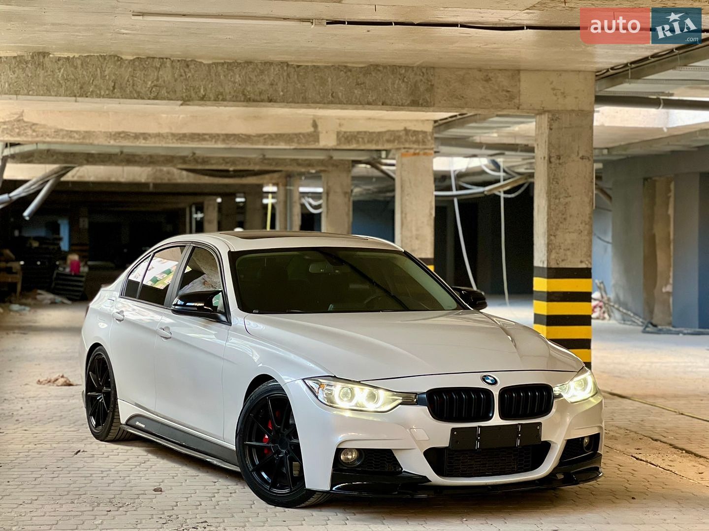 BMW 3 Series 2012 VIN WBA3A9G51CNP35610 фото оголошення 3 з 44