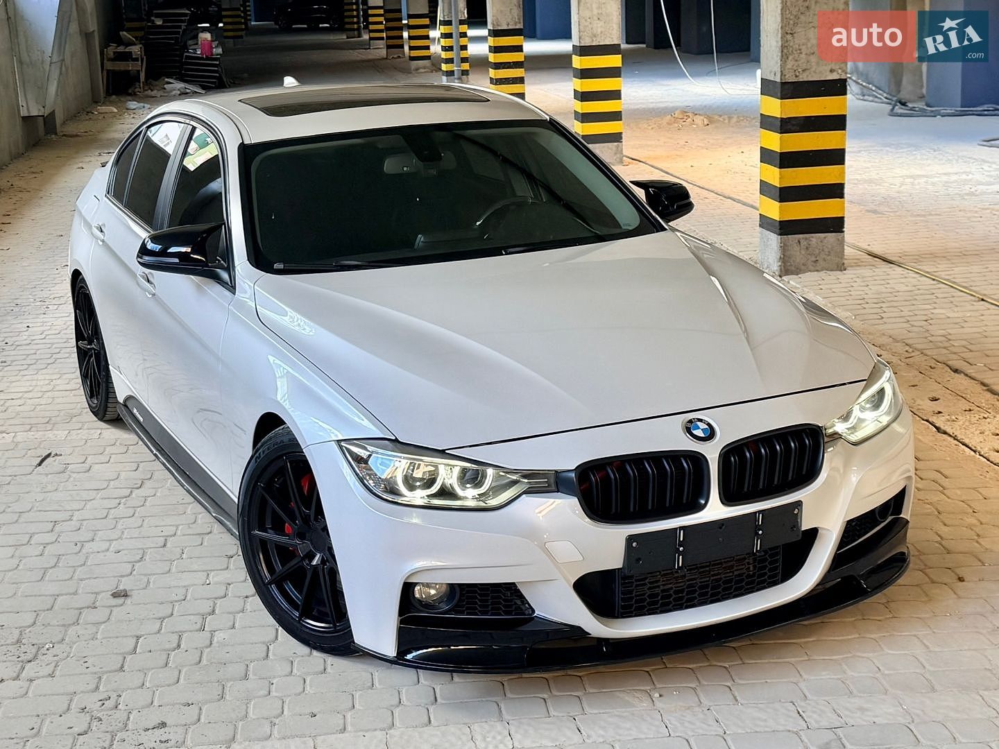 BMW 3 Series 2012 VIN WBA3A9G51CNP35610 фото оголошення 4 з 44