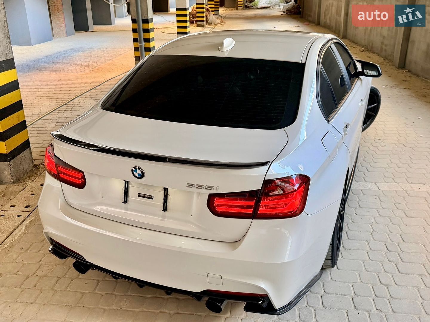 BMW 3 Series 2012 VIN WBA3A9G51CNP35610 фото оголошення 14 з 44
