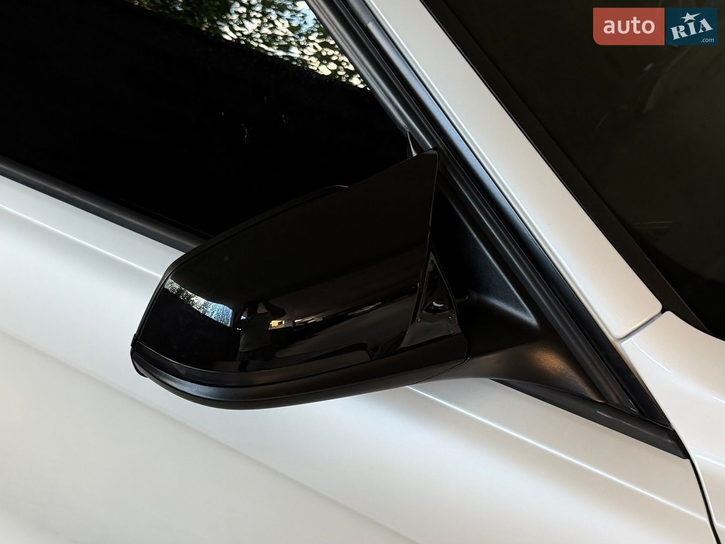 BMW 3 Series 2012 VIN WBA3A9G51CNP35610 фото оголошення 16 з 44