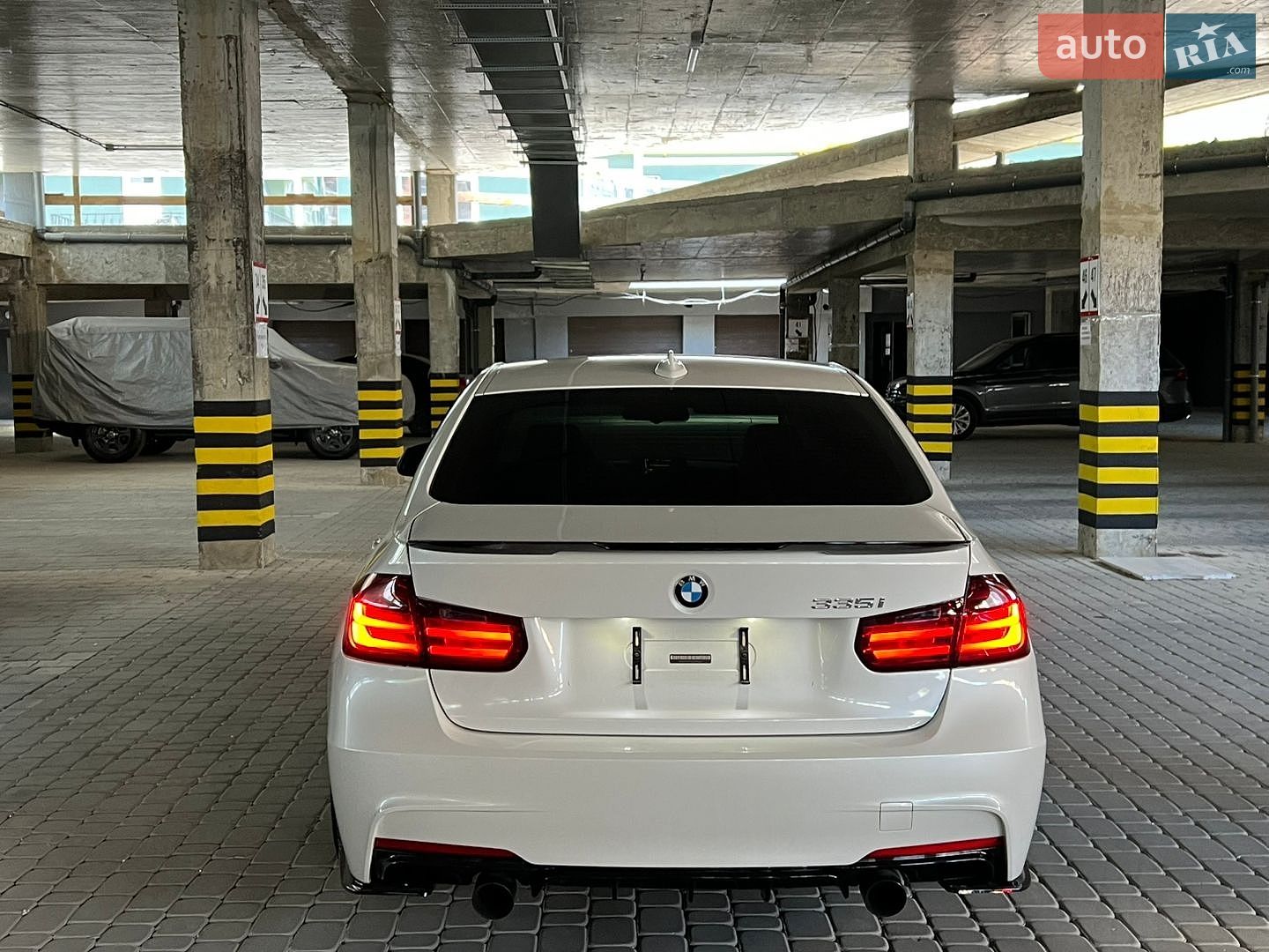 BMW 3 Series 2012 VIN WBA3A9G51CNP35610 фото оголошення 38 з 44