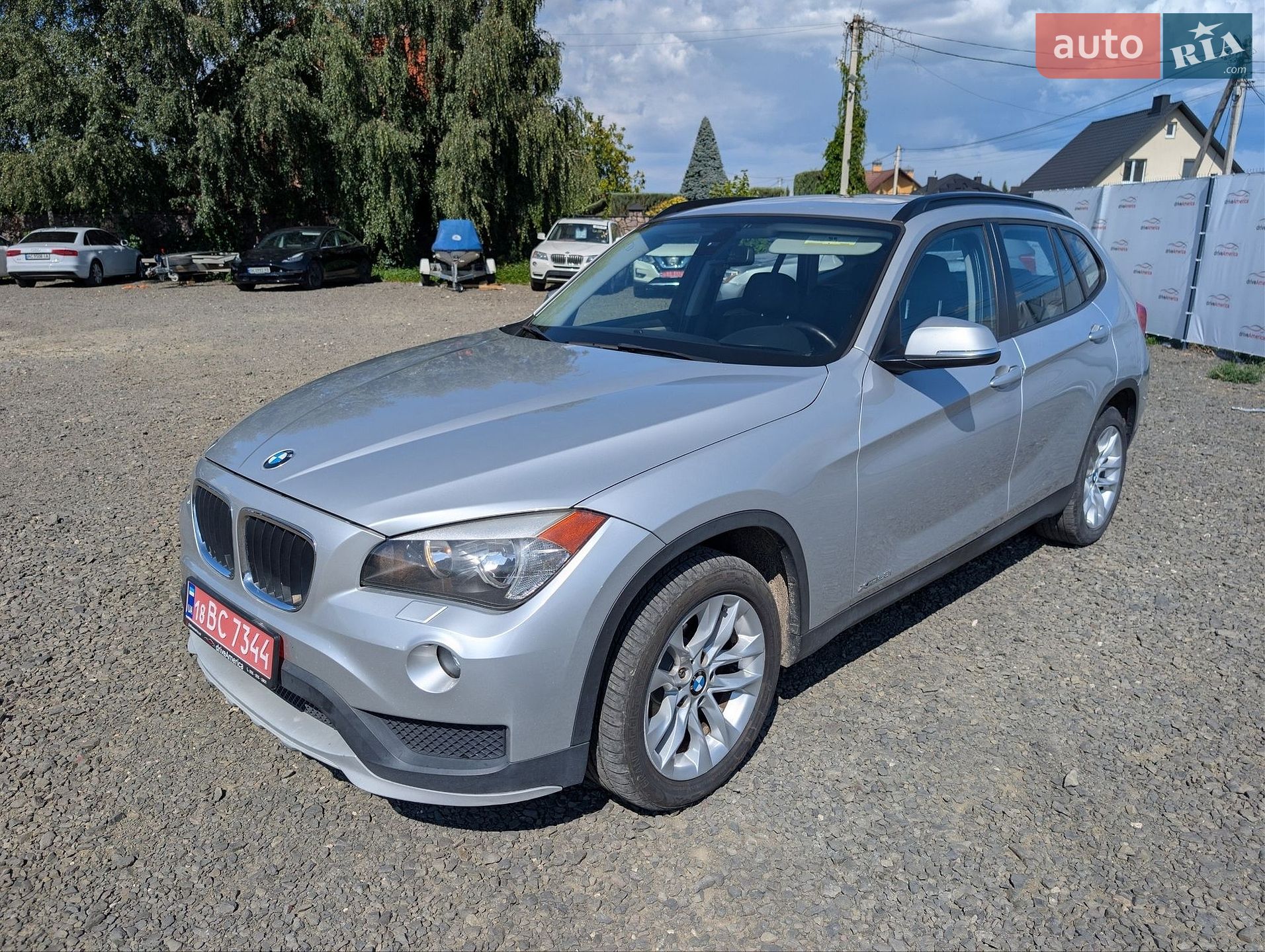 BMW X1 2014 VIN WBAVL1C54FVY25087 фото оголошення 2 з 28