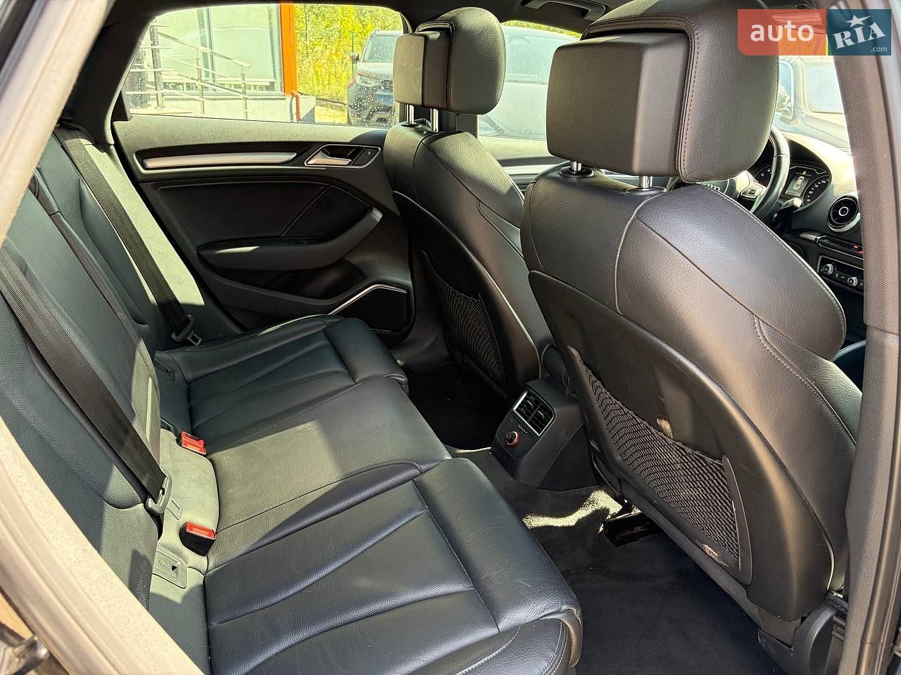 Audi A3 Sportback 2016 VIN WAUK8GFF0G1118363 фото оголошення 11 з 24