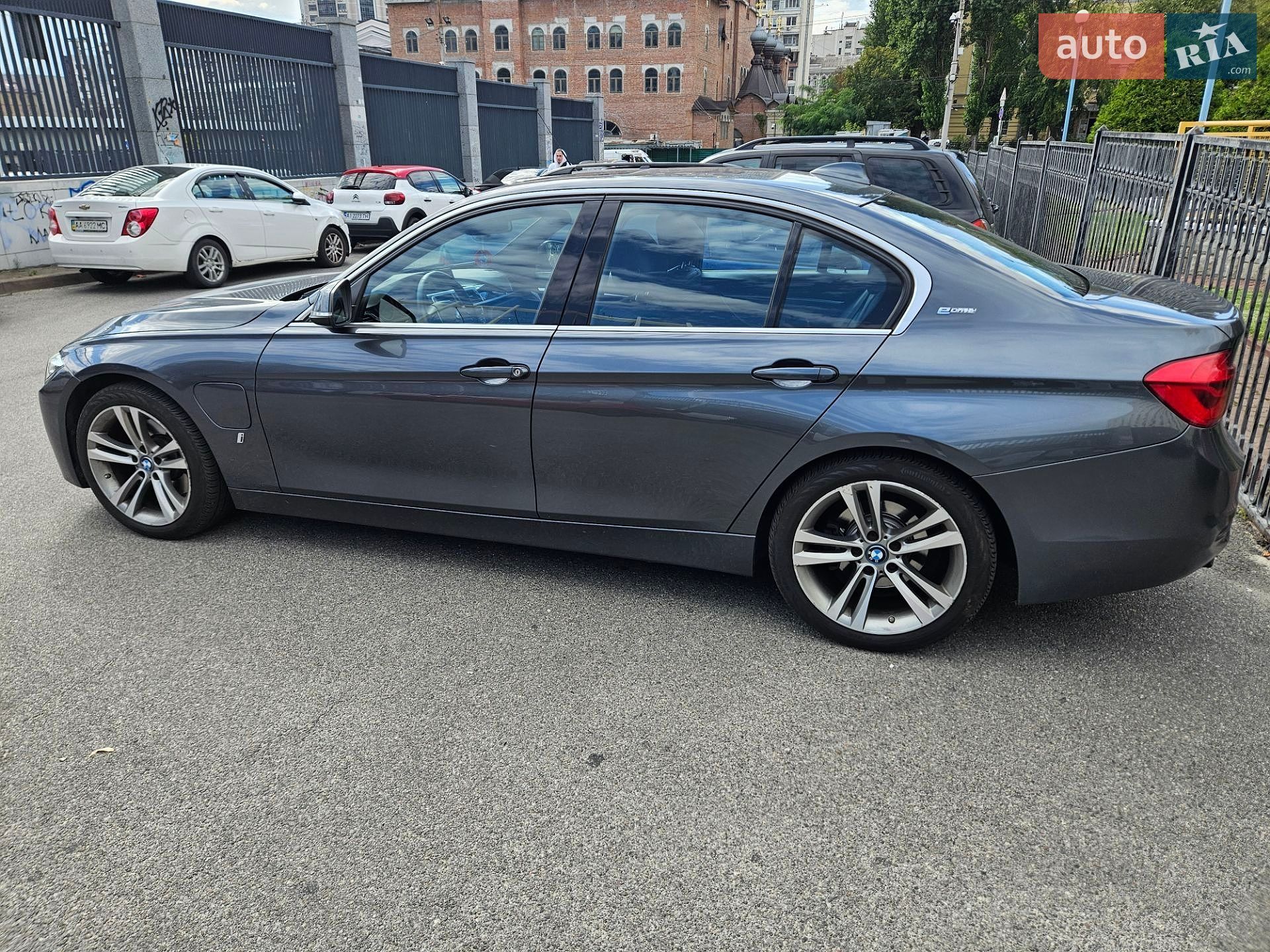 BMW 3 Series 2018 VIN WBA8E1C59JA756355 фото оголошення 10 з 27