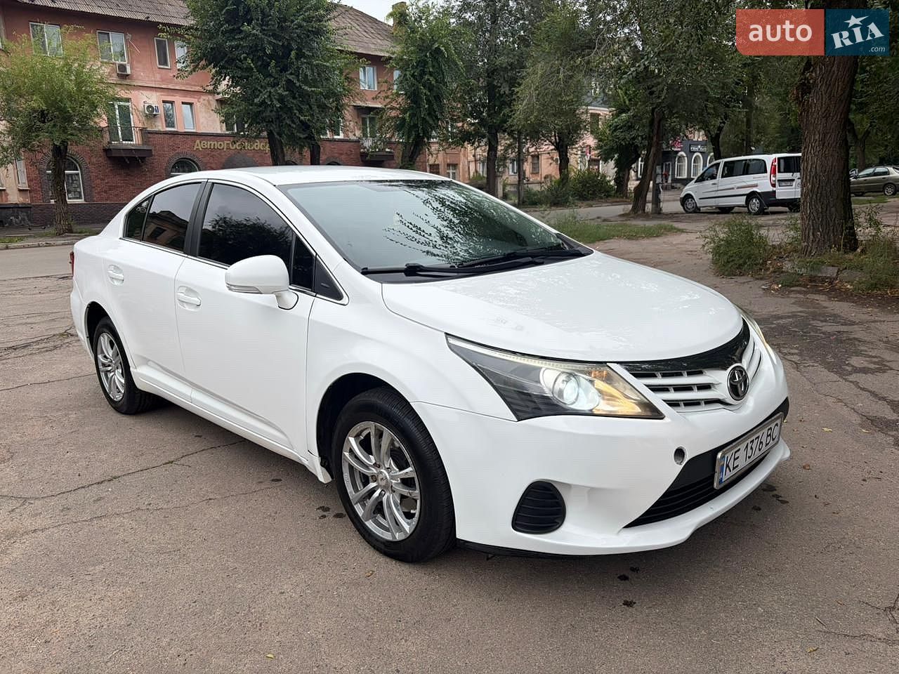 Toyota Avensis 2013 VIN SB1BD76L30E119188 фото оголошення 2 з 15
