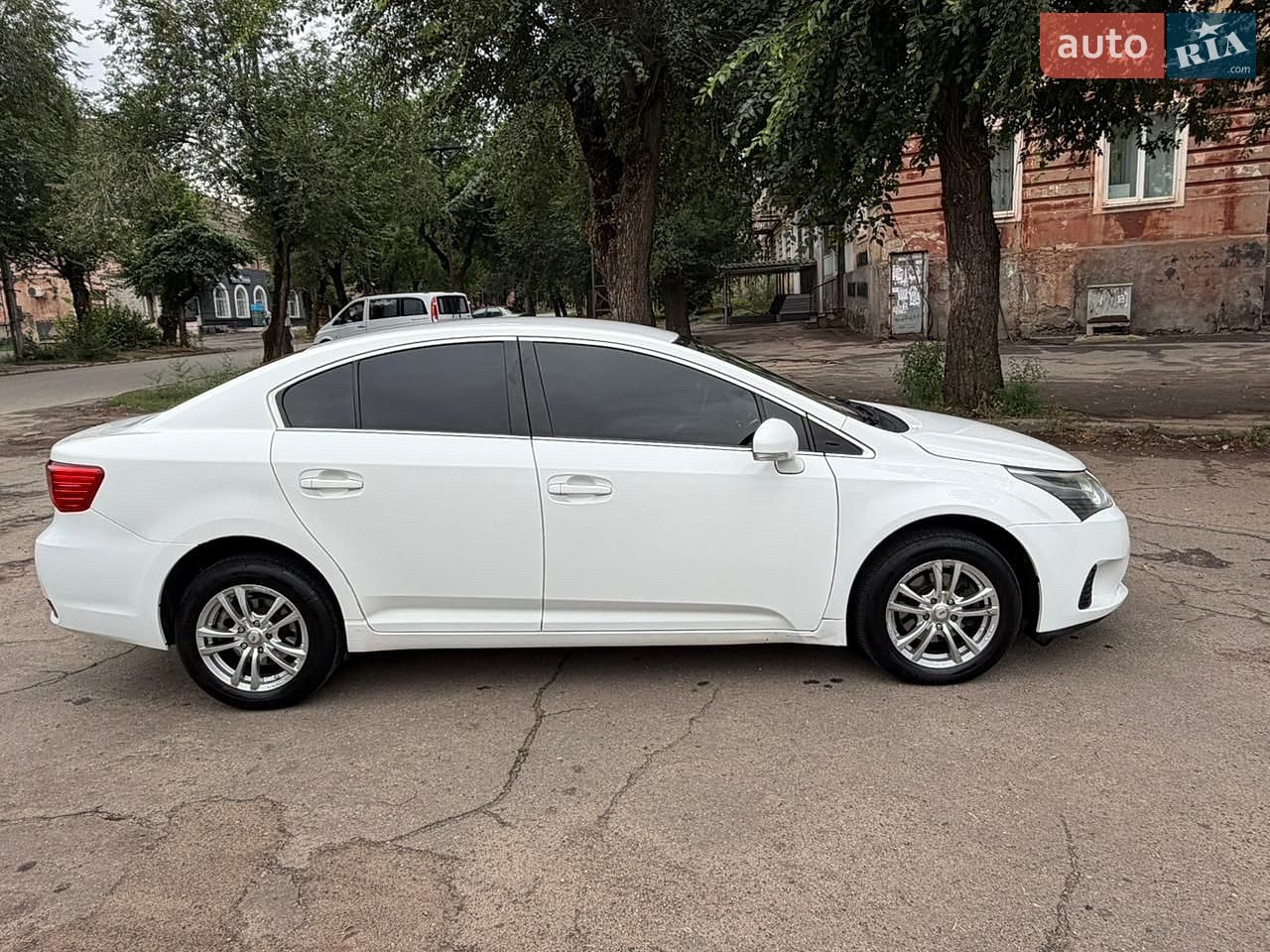 Toyota Avensis 2013 VIN SB1BD76L30E119188 фото оголошення 8 з 15