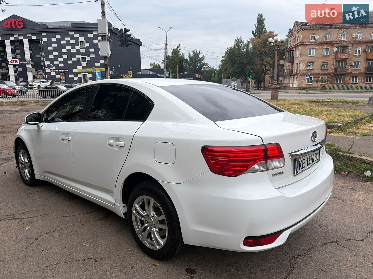 Toyota Avensis 2013 VIN SB1BD76L30E119188 фото оголошення 4 з 15