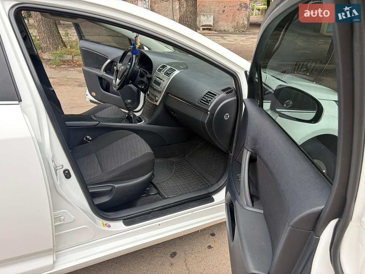 Toyota Avensis 2013 VIN SB1BD76L30E119188 фото оголошення 10 з 15