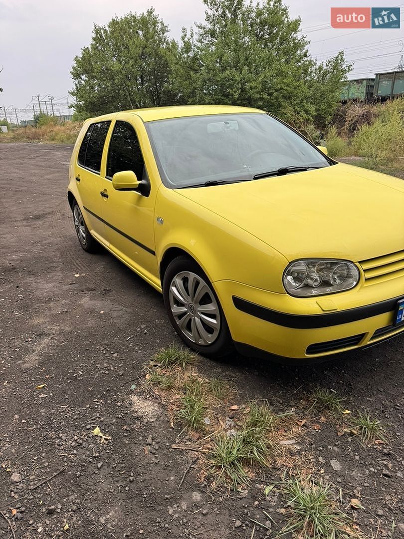 Volkswagen Golf 2000 VIN WVWZZZ1JZYW681857 фото оголошення 4 з 12