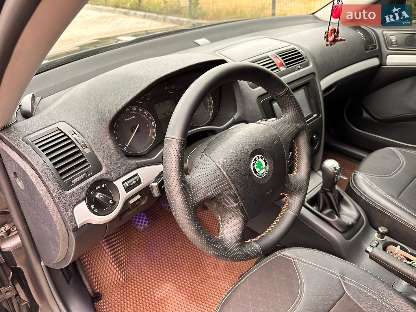 Skoda Octavia 2005 VIN TMBCA11ZX6B070907 фото оголошення 14 з 21