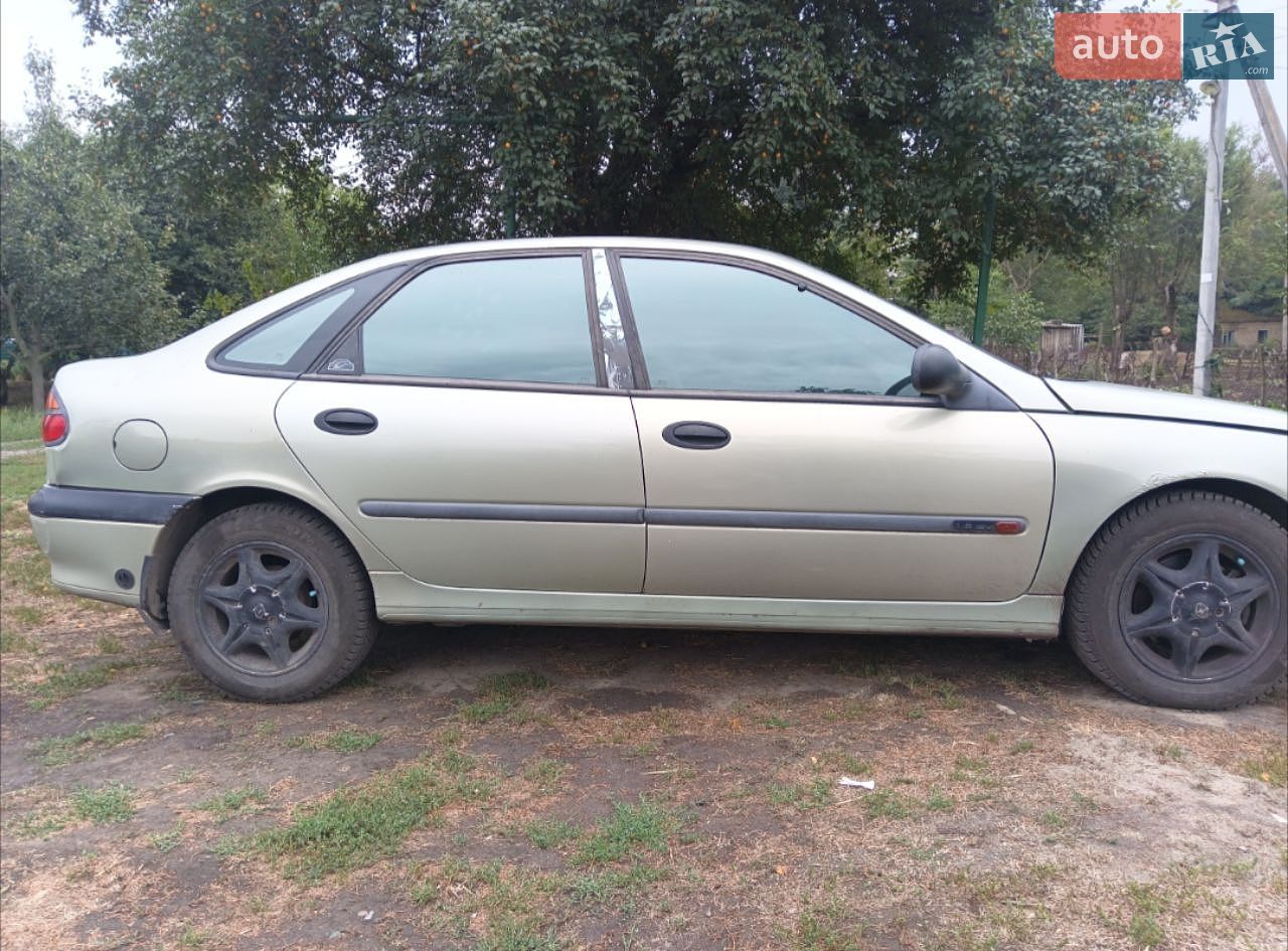 Renault Laguna 1999 VIN VF1B5640E21276631 фото оголошення 3 з 7
