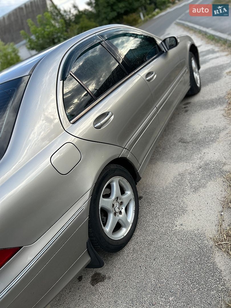 Mercedes-Benz C-Class 2003 VIN WDB2030461A505103 фото оголошення 5 з 22