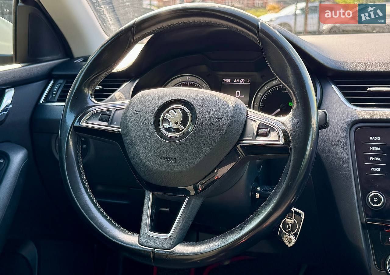 Skoda Octavia 2017 VIN TMBJJ7NE2J0133472 фото оголошення 17 з 30