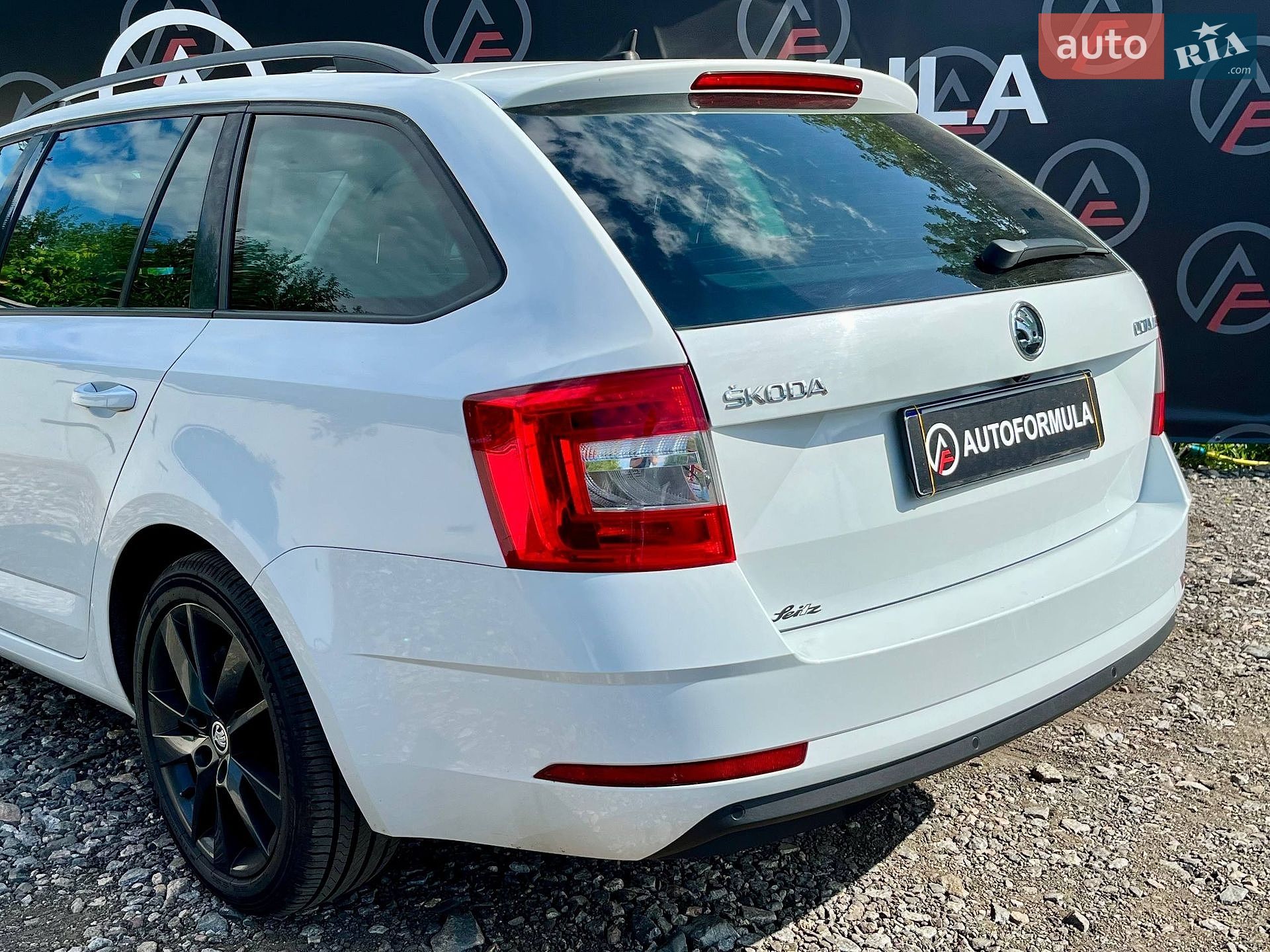 Skoda Octavia 2017 VIN TMBJJ7NE2J0133472 фото оголошення 10 з 30