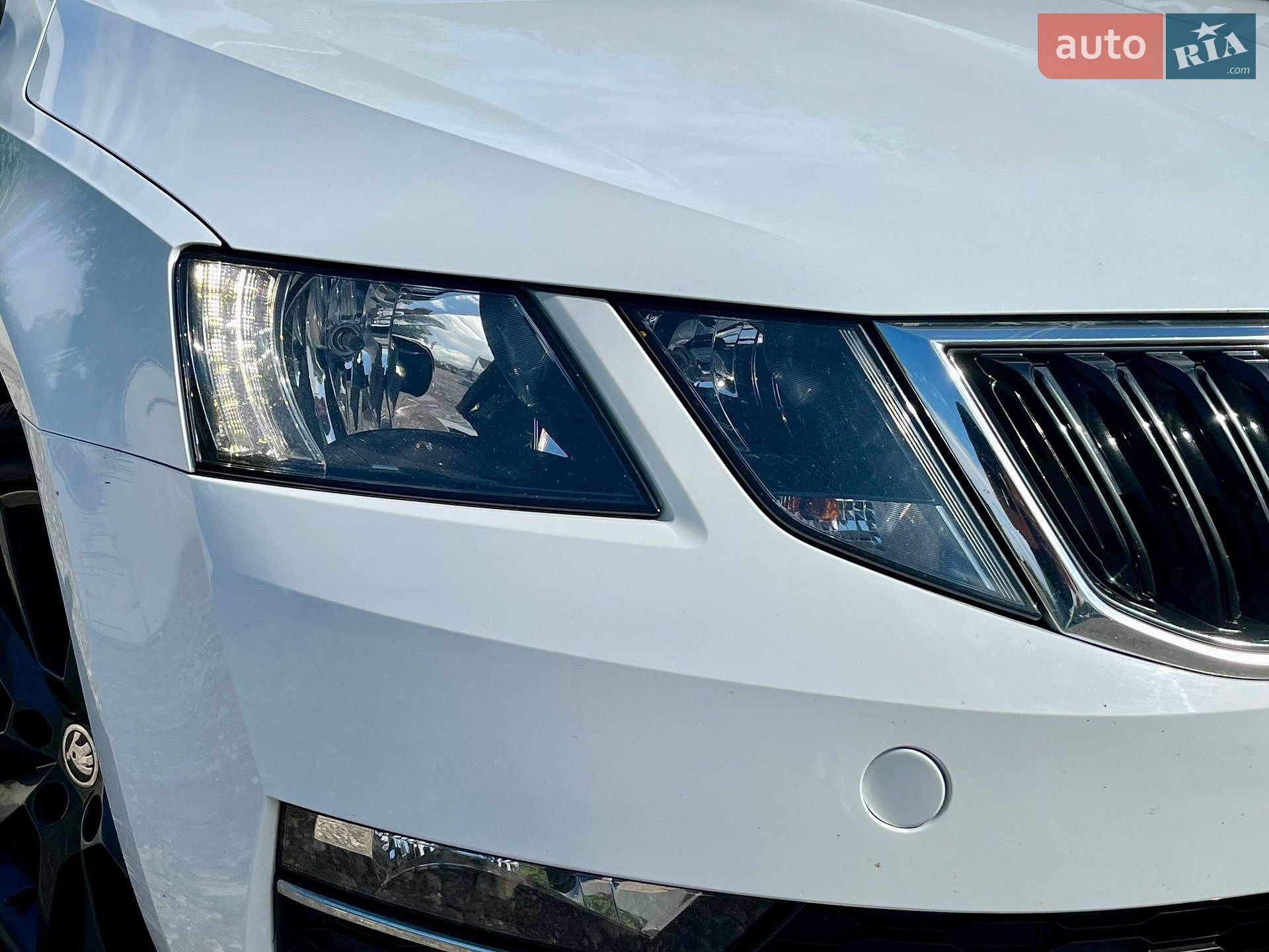 Skoda Octavia 2017 VIN TMBJJ7NE2J0133472 фото оголошення 3 з 30