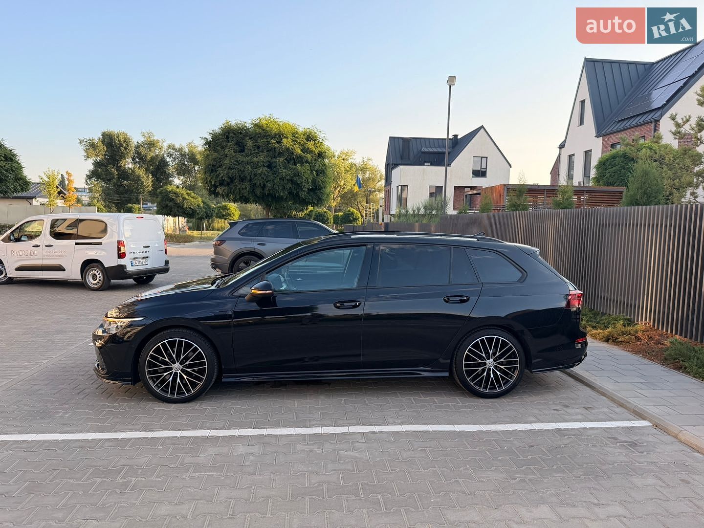Volkswagen Golf 2021 VIN WVWZZZCDZNW505644 фото оголошення 4 з 16