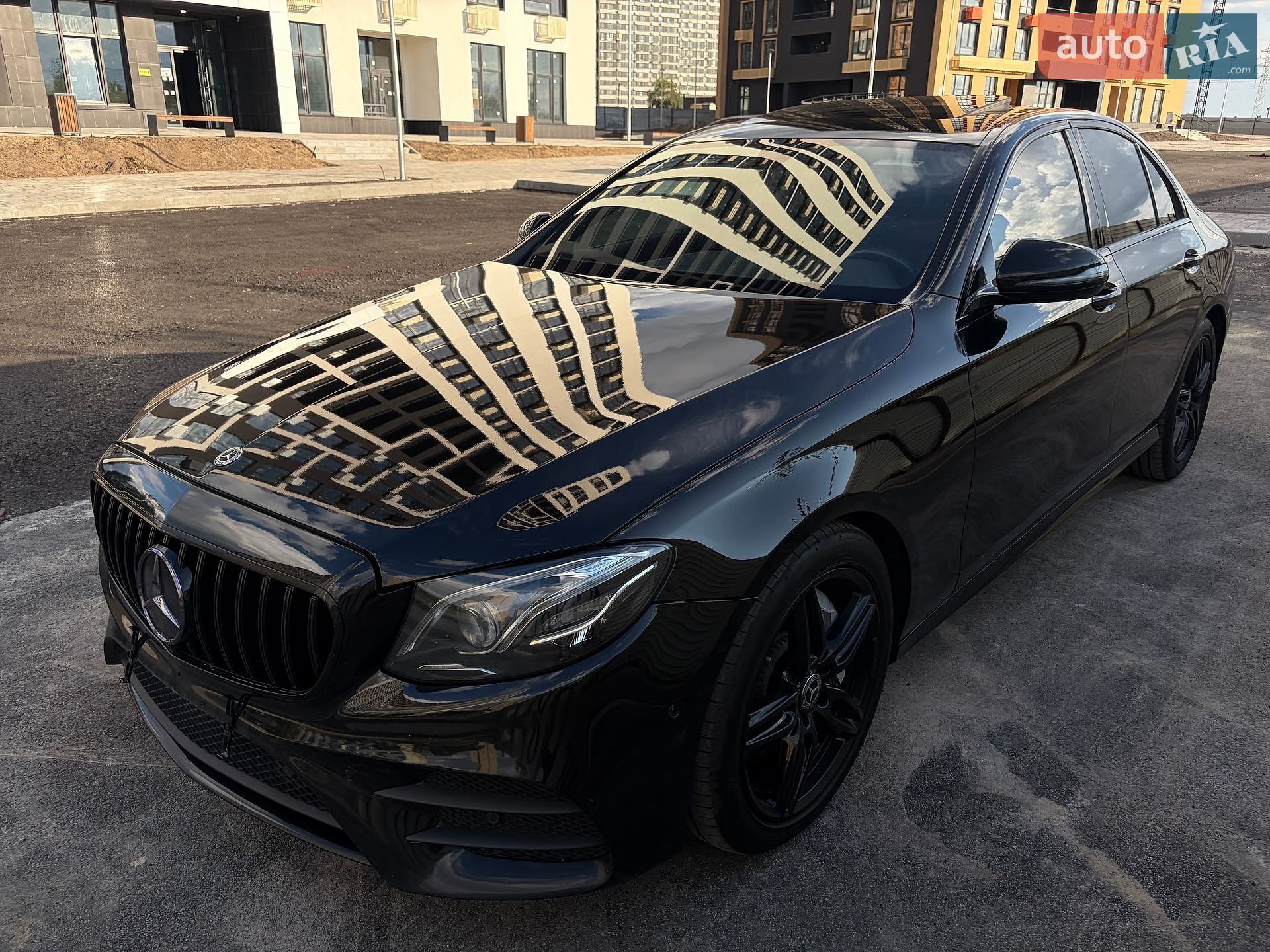 Mercedes-Benz E-Class 2018 VIN WDDZF4JB6JA468782 фото оголошення 28 з 67
