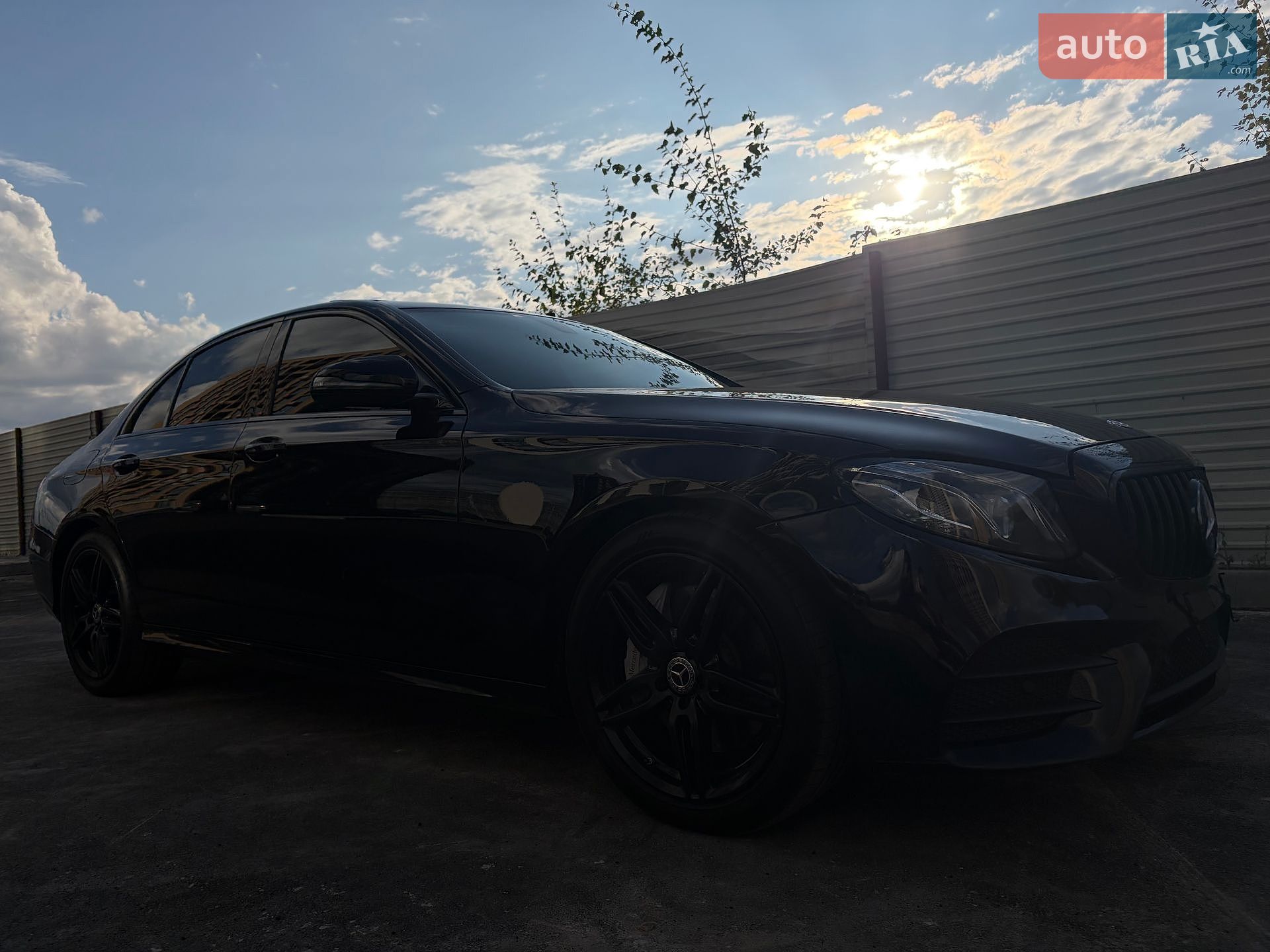 Mercedes-Benz E-Class 2018 VIN WDDZF4JB6JA468782 фото оголошення 31 з 67