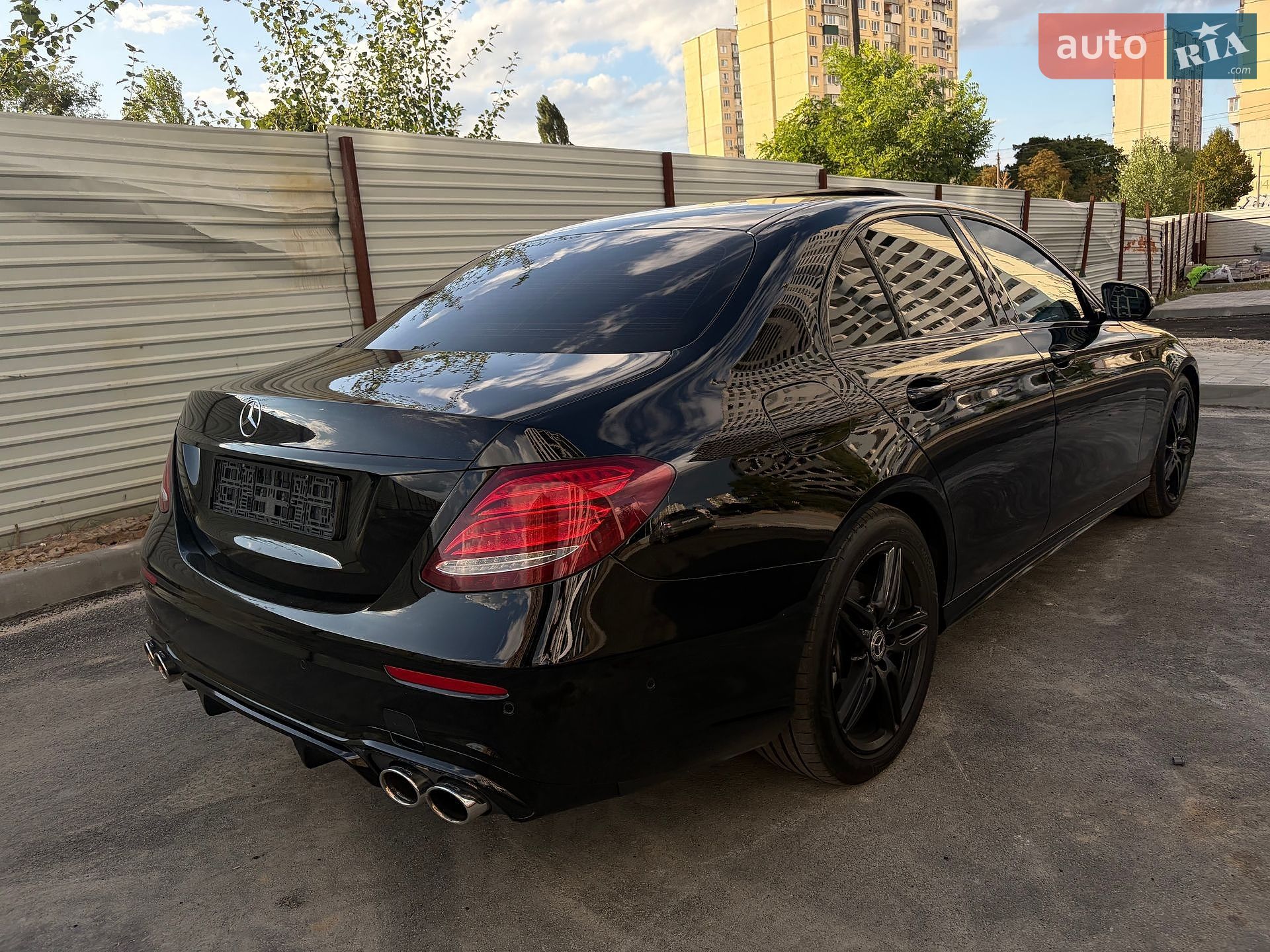 Mercedes-Benz E-Class 2018 VIN WDDZF4JB6JA468782 фото оголошення 37 з 67
