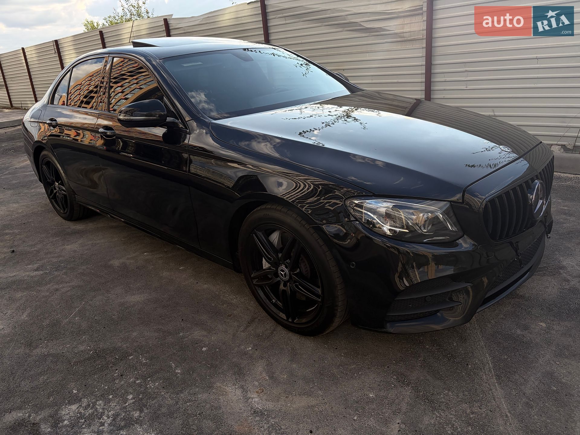 Mercedes-Benz E-Class 2018 VIN WDDZF4JB6JA468782 фото оголошення 43 з 67