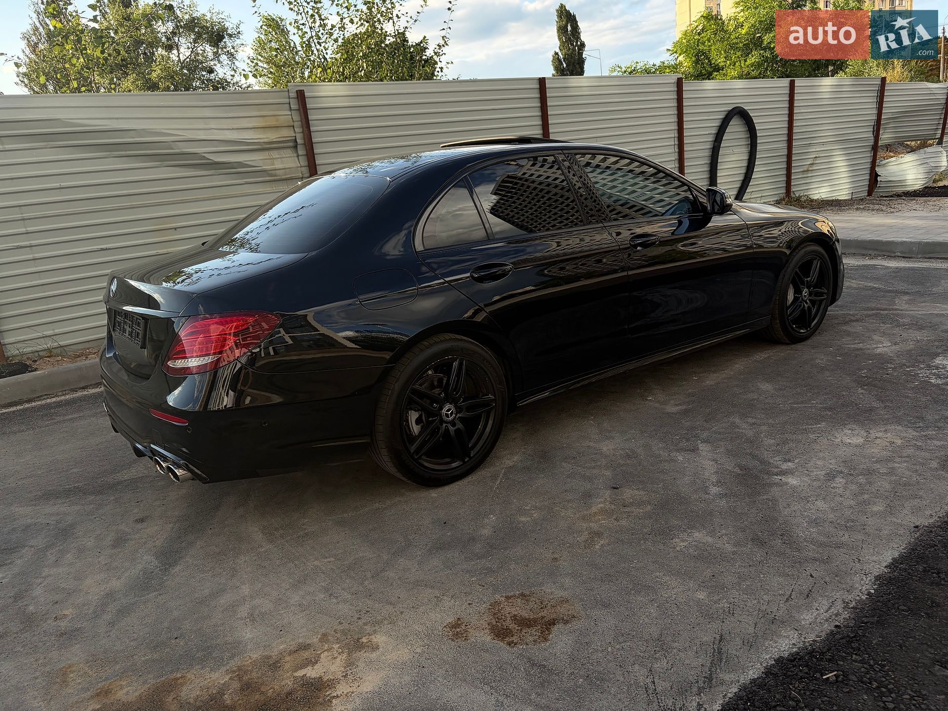 Mercedes-Benz E-Class 2018 VIN WDDZF4JB6JA468782 фото оголошення 46 з 67