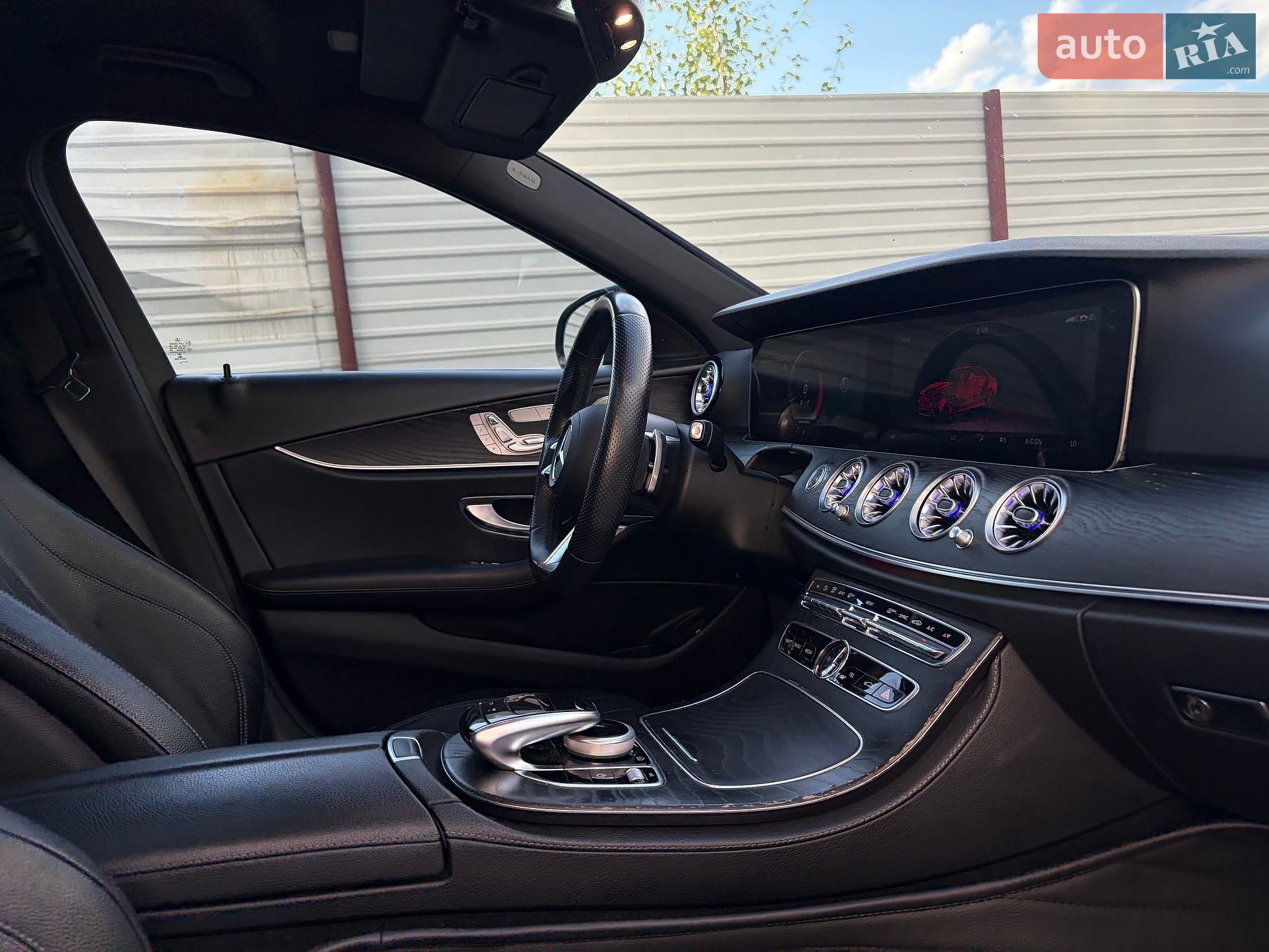 Mercedes-Benz E-Class 2018 VIN WDDZF4JB6JA468782 фото оголошення 49 з 67