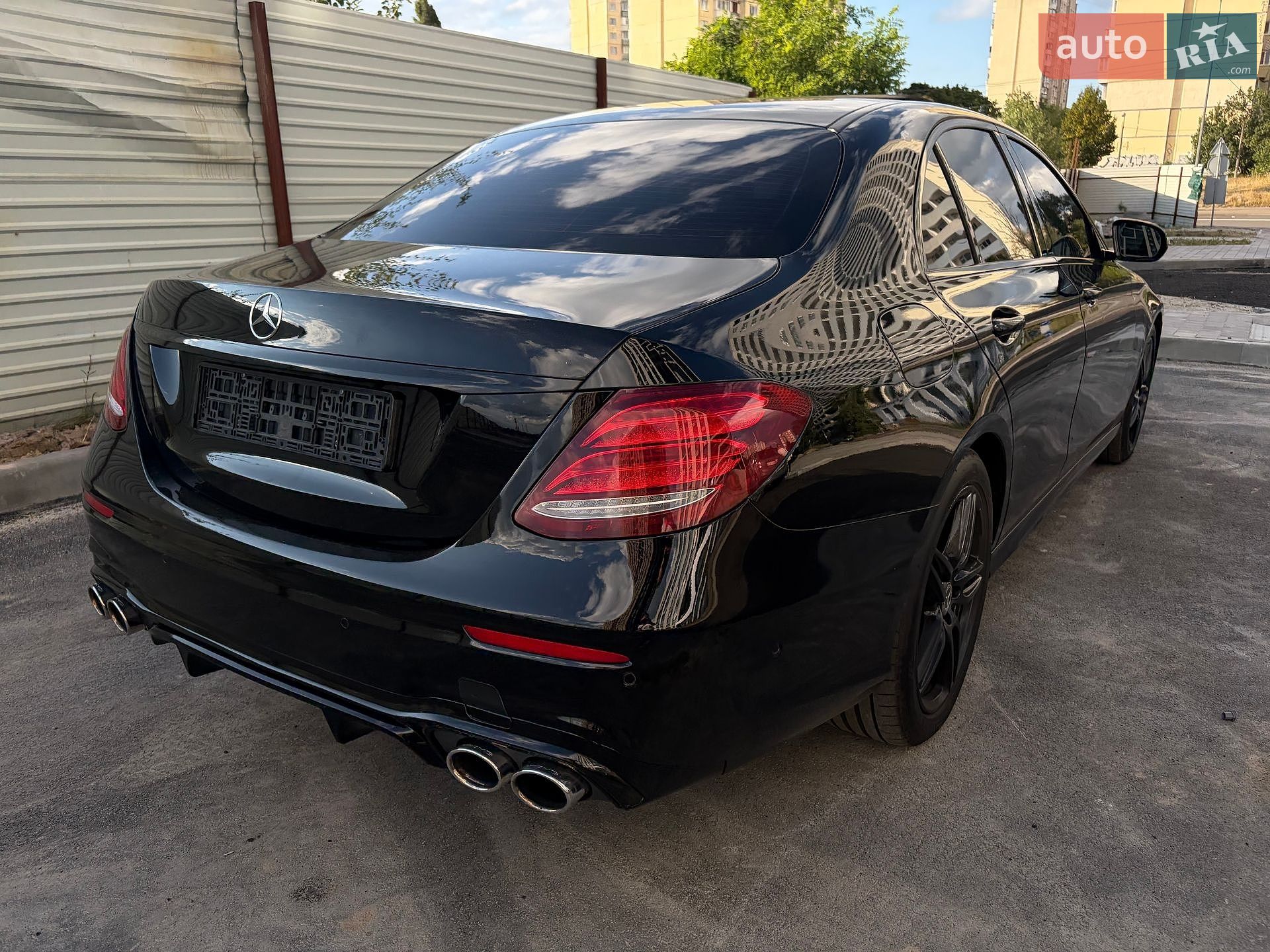 Mercedes-Benz E-Class 2018 VIN WDDZF4JB6JA468782 фото оголошення 52 з 67