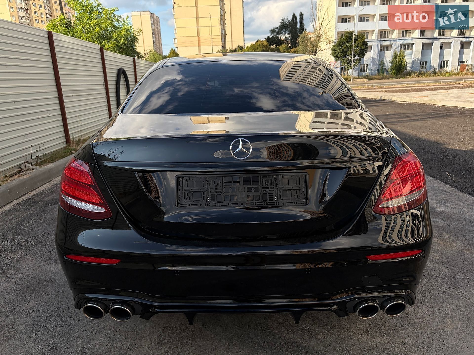 Mercedes-Benz E-Class 2018 VIN WDDZF4JB6JA468782 фото оголошення 53 з 67