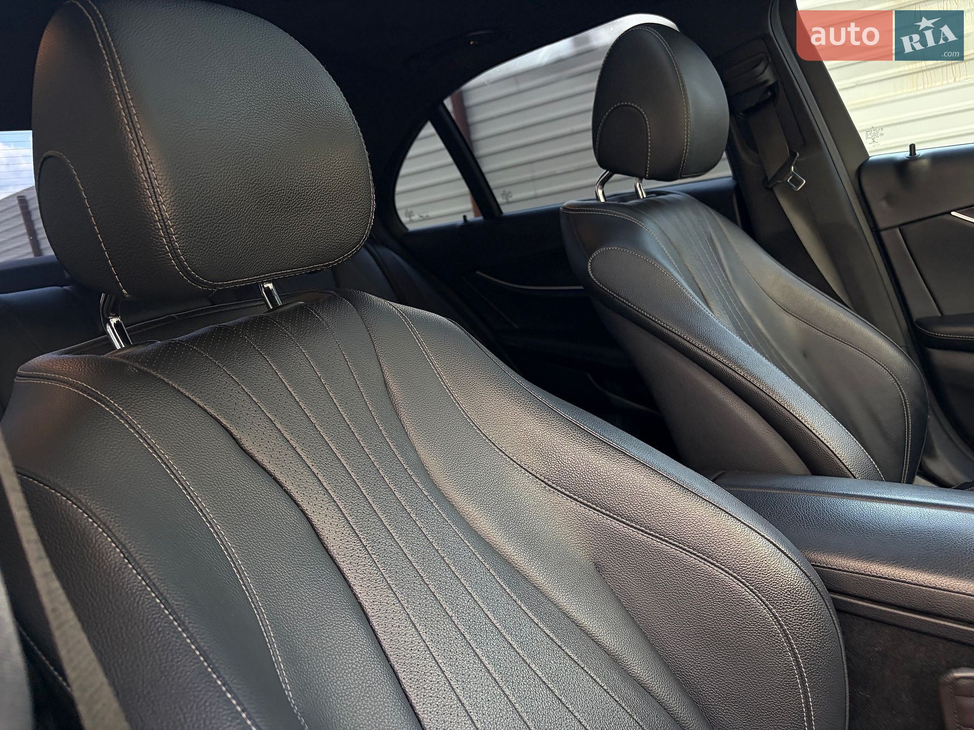 Mercedes-Benz E-Class 2018 VIN WDDZF4JB6JA468782 фото оголошення 57 з 67