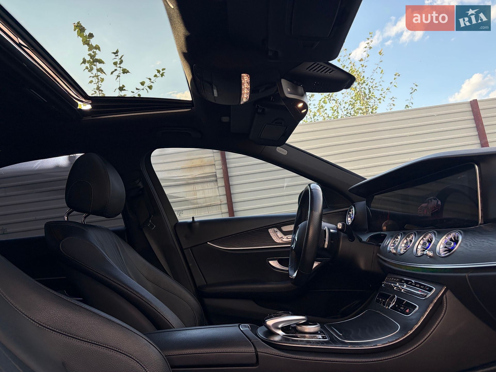 Mercedes-Benz E-Class 2018 VIN WDDZF4JB6JA468782 фото оголошення 60 з 67