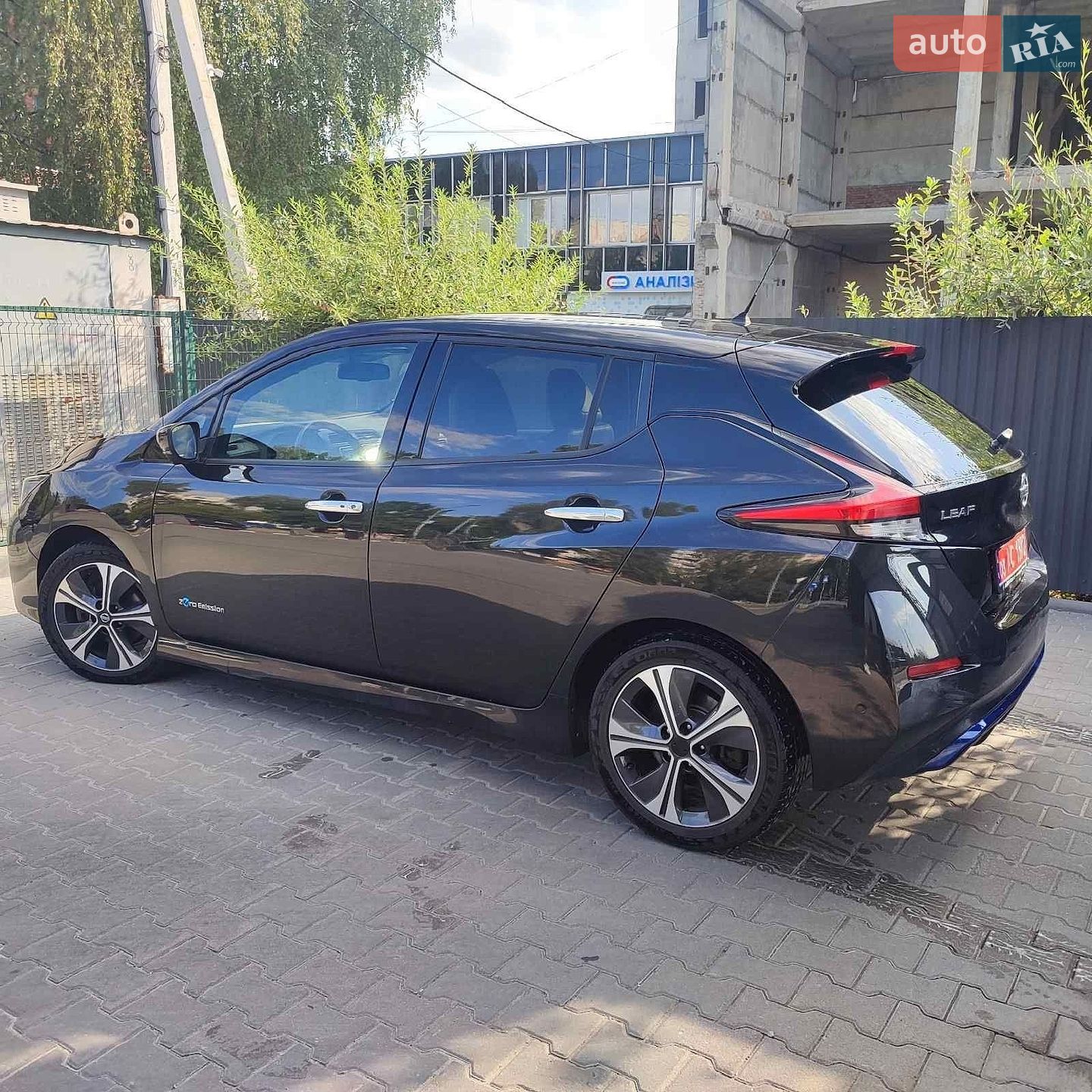 Nissan Leaf 2018 VIN SJNFAAZE1U0019885 фото оголошення 3 з 37