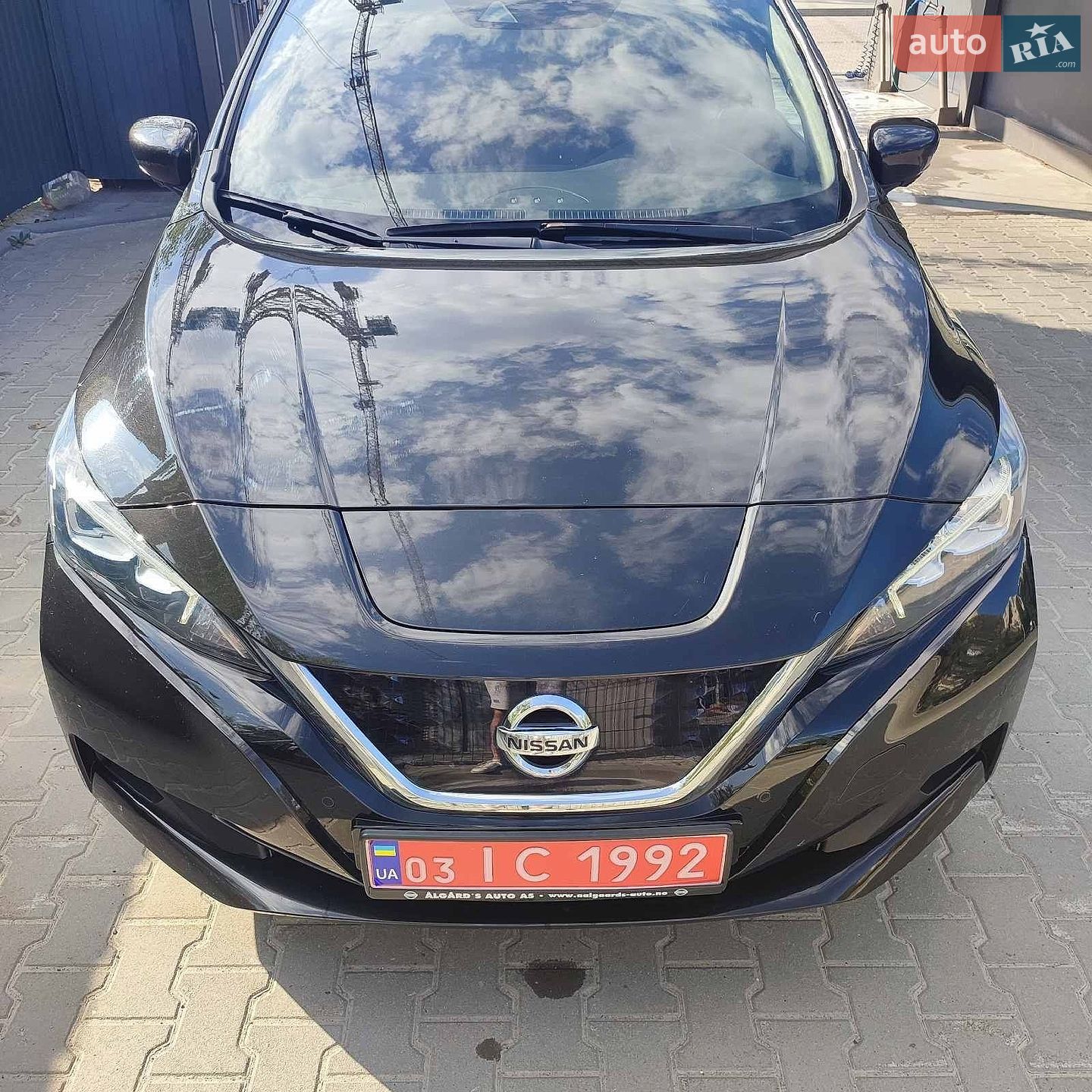 Nissan Leaf 2018 VIN SJNFAAZE1U0019885 фото оголошення 2 з 37