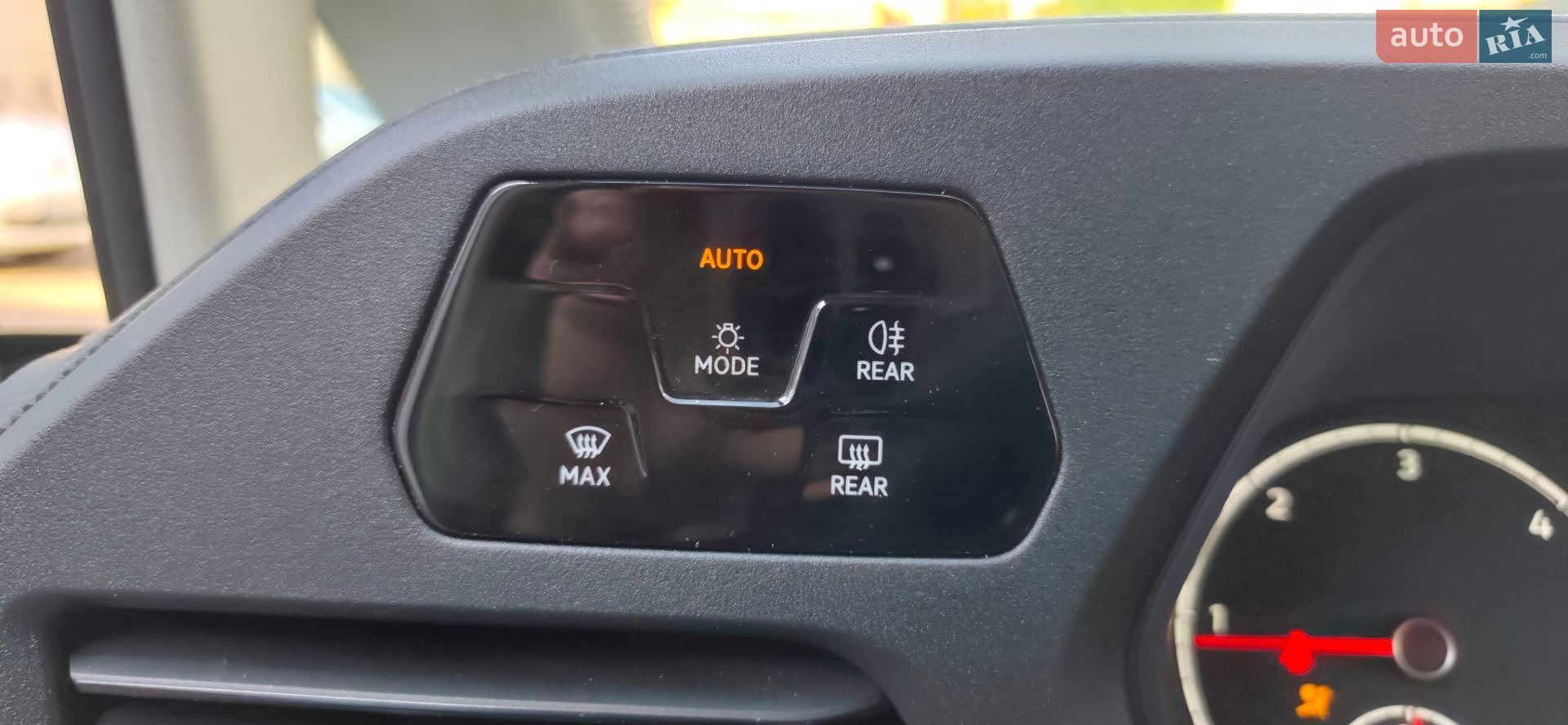 Volkswagen Caddy 2021 VIN WV1ZZZSKZNX018057 фото оголошення 15 з 55