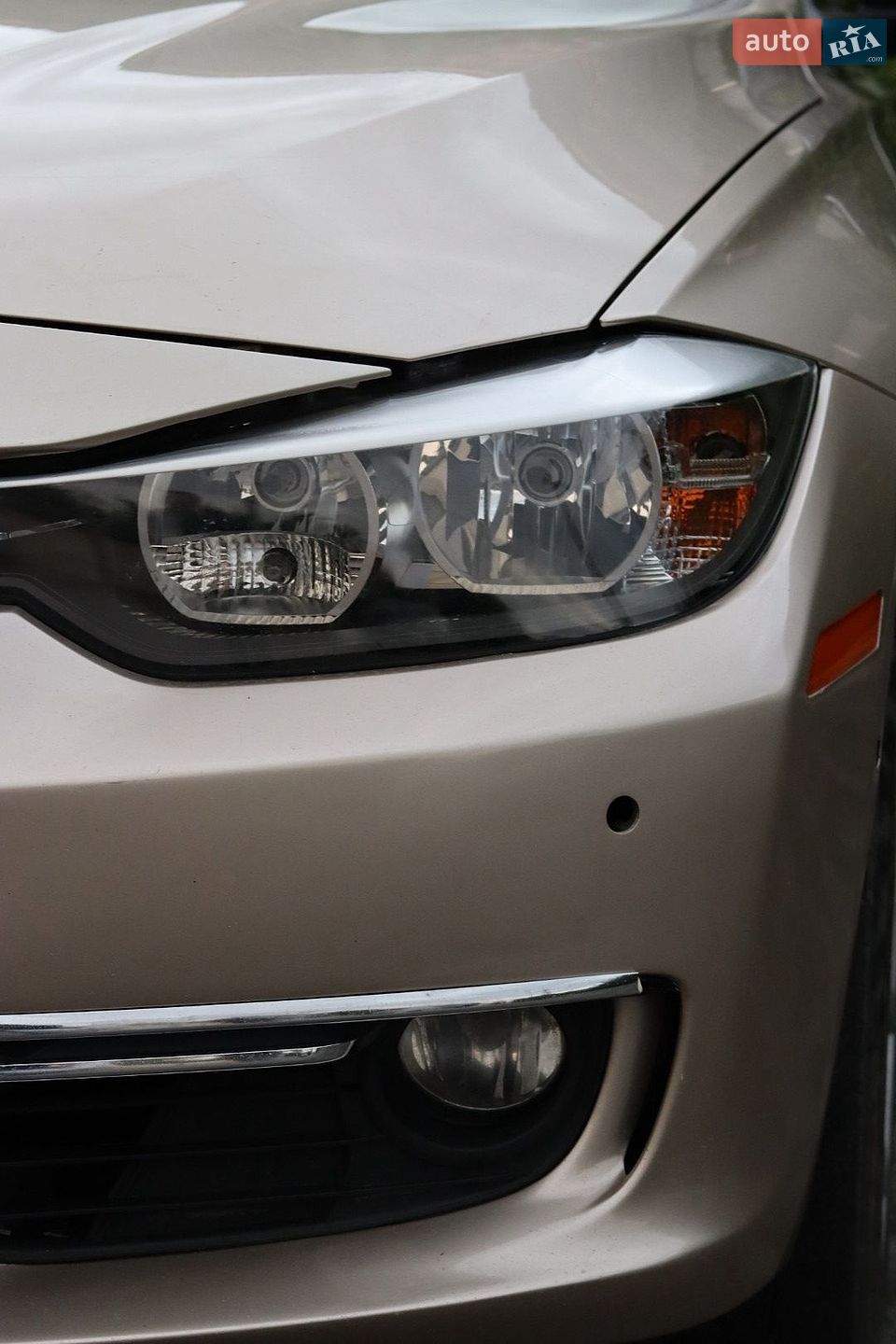 BMW 3 Series 2012 VIN WBA3A5C59DF359488 фото оголошення 10 з 16