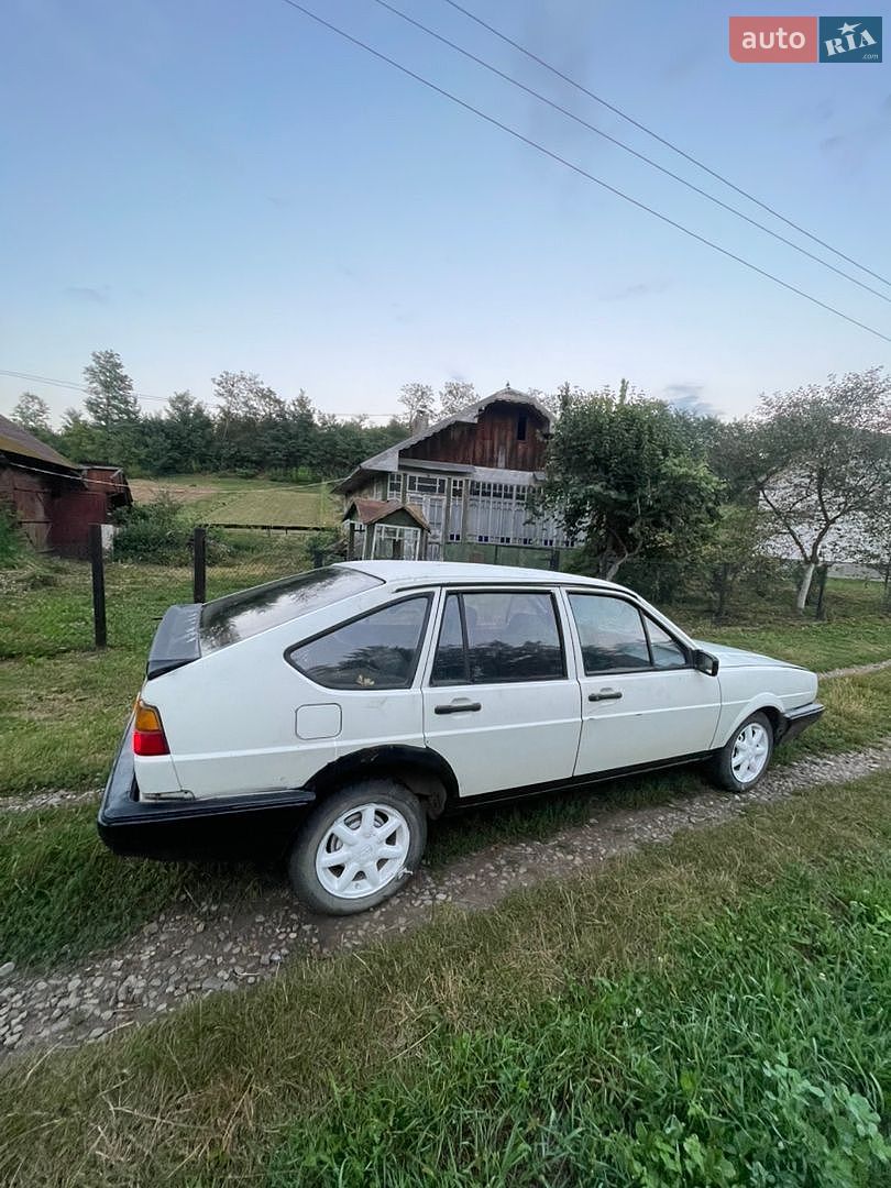 Volkswagen Passat 1986 VIN WVWZZZ32ZGE093075 фото оголошення 7 з 80