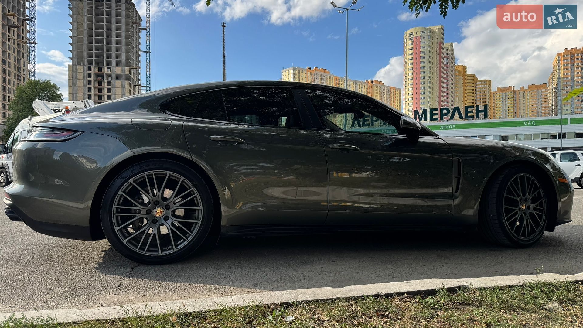 Porsche Panamera 2022 VIN WP0AJ2A72PL101140 фото оголошення 8 з 32