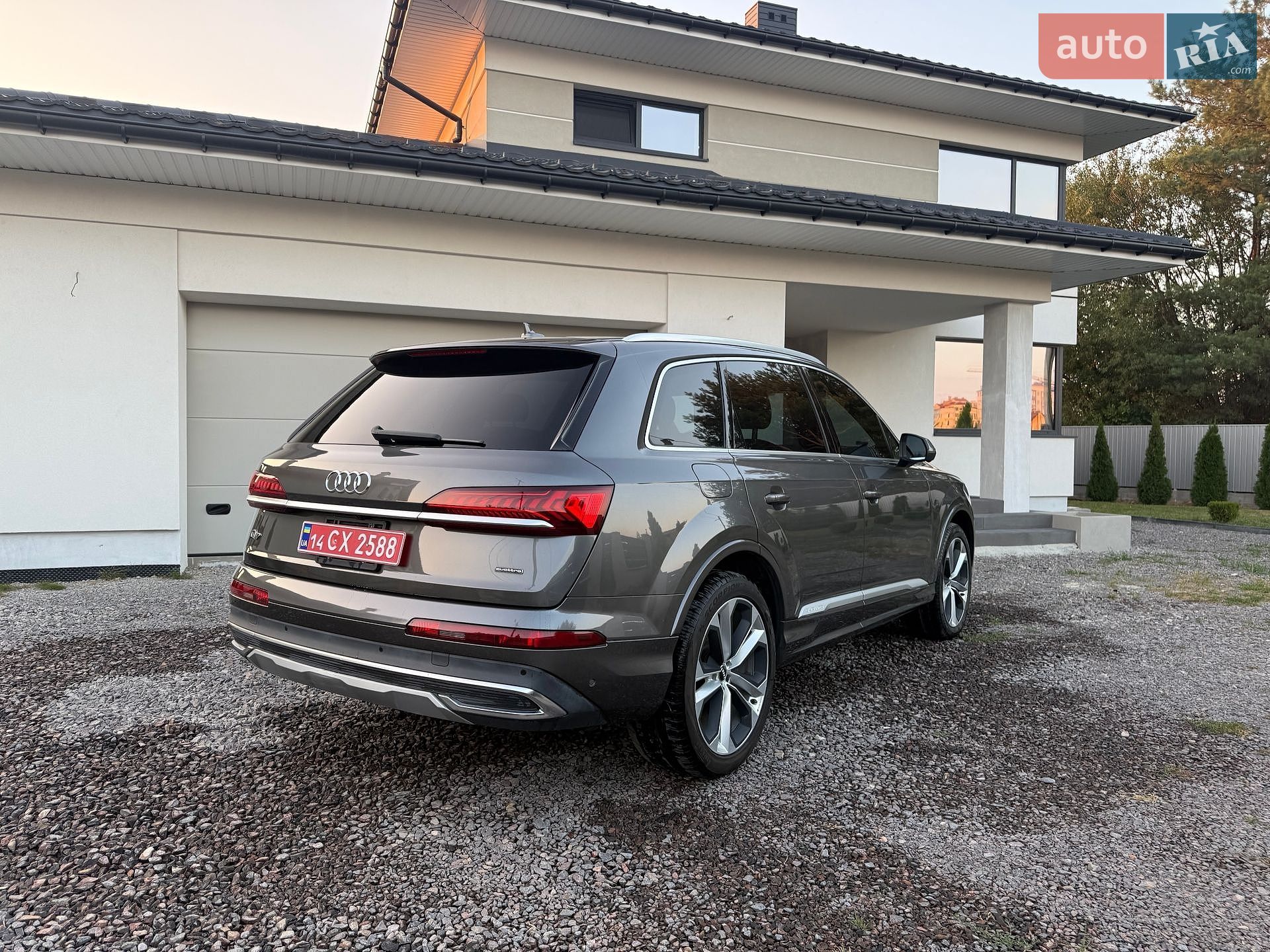 Audi Q7 2020 VIN WA1LXAF72LD004285 фото оголошення 6 з 24